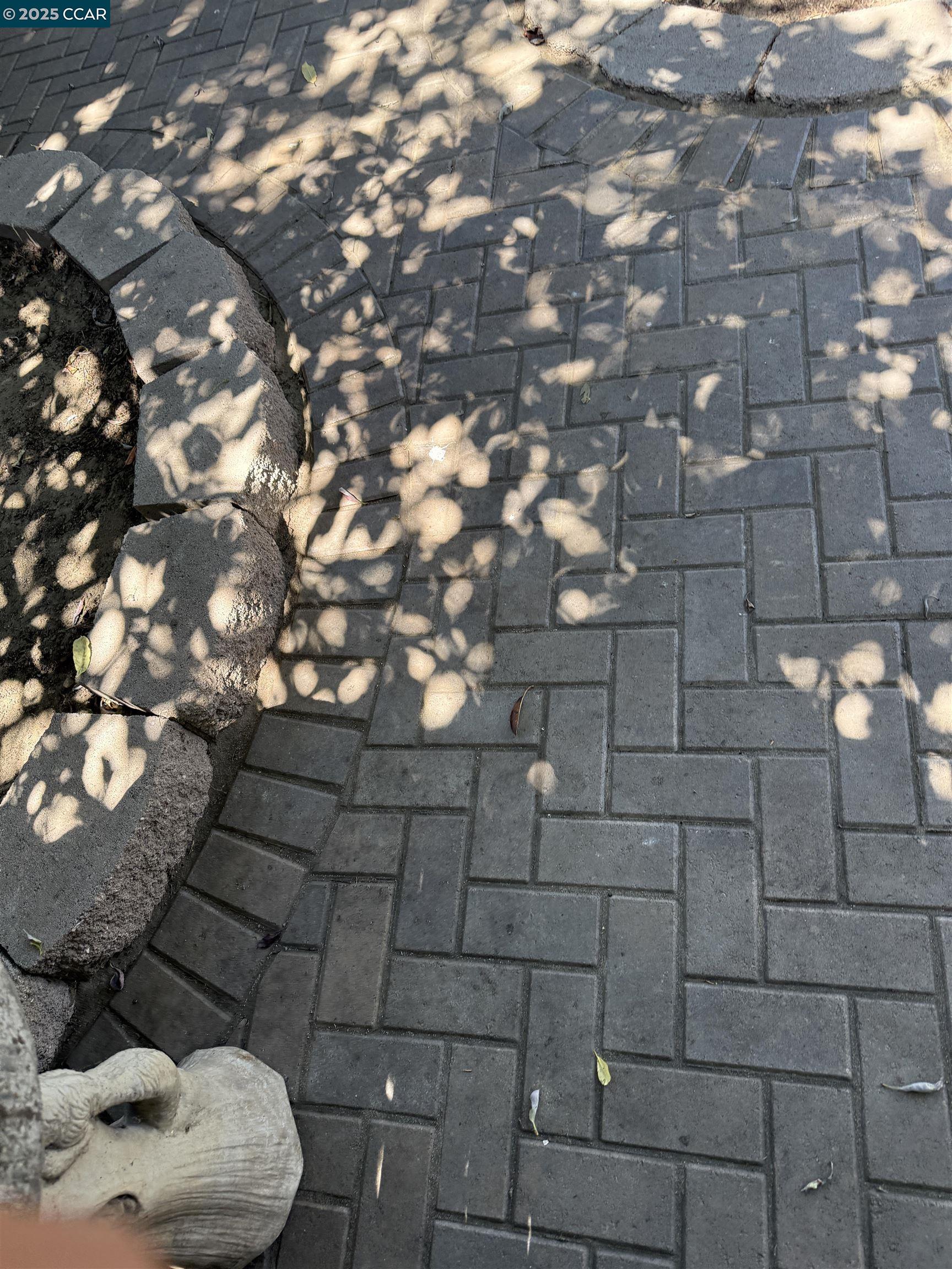 Detail Gallery Image 23 of 27 For 3055 Country Club Blvd, Stockton,  CA 95204 - 3 Beds | 2 Baths
