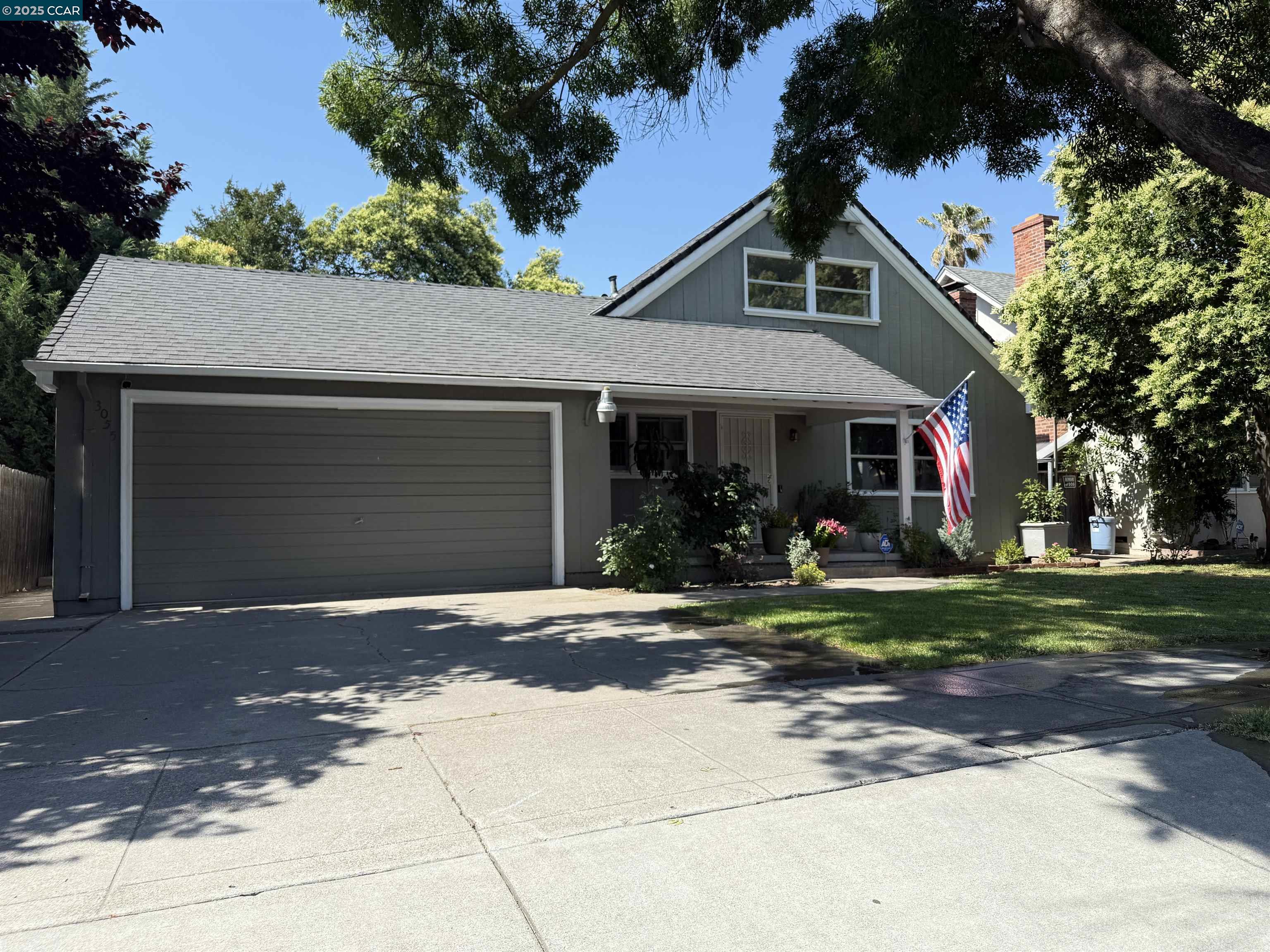 Detail Gallery Image 26 of 27 For 3055 Country Club Blvd, Stockton,  CA 95204 - 3 Beds | 2 Baths