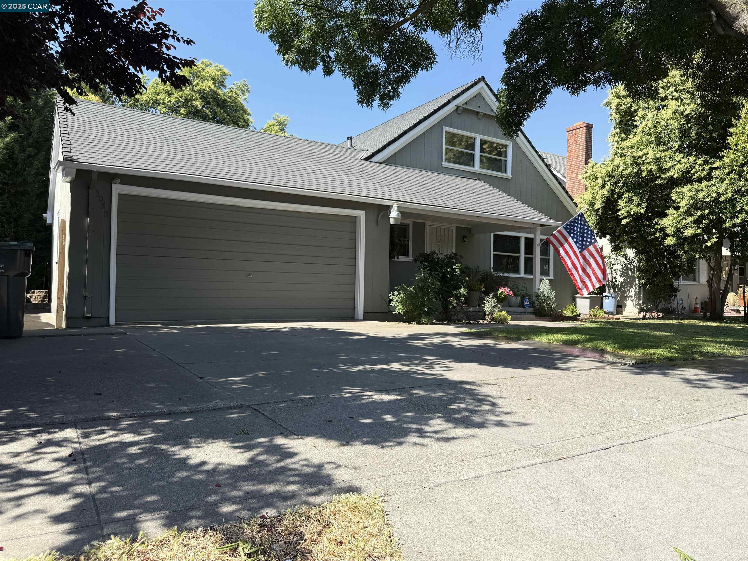 Detail Gallery Image 27 of 27 For 3055 Country Club Blvd, Stockton,  CA 95204 - 3 Beds | 2 Baths