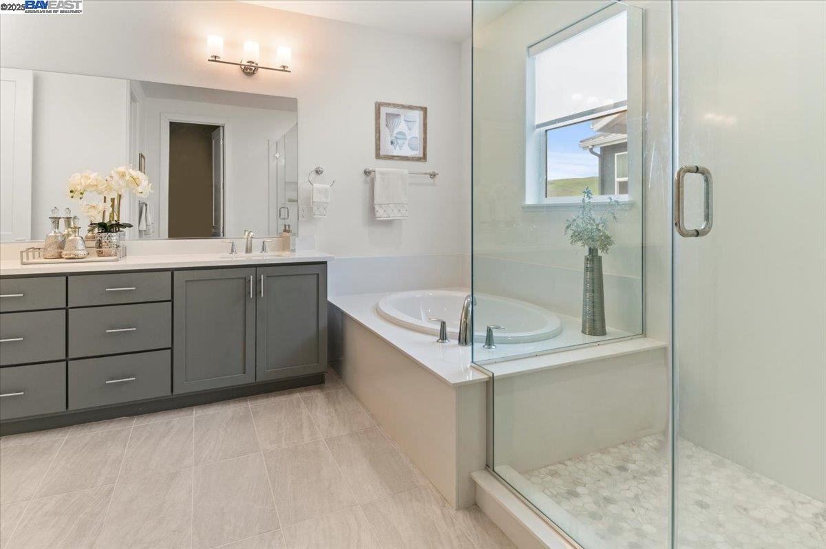 1194 Mateo Miller Cir, San Ramon, California 94583, 4 Bedrooms Bedrooms, 10 Rooms Rooms,4 BathroomsBathrooms,Residential Lease,For Rent,1194 Mateo Miller Cir,41102353