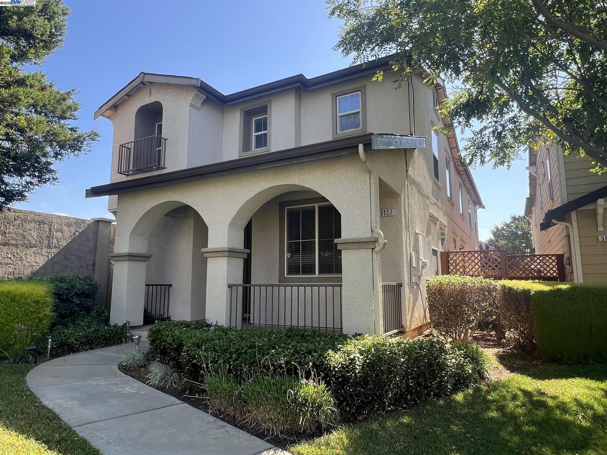 Detail Gallery Image 1 of 23 For 3127 Puffin Cir, Fairfield,  CA 94533 - 4 Beds | 2/1 Baths