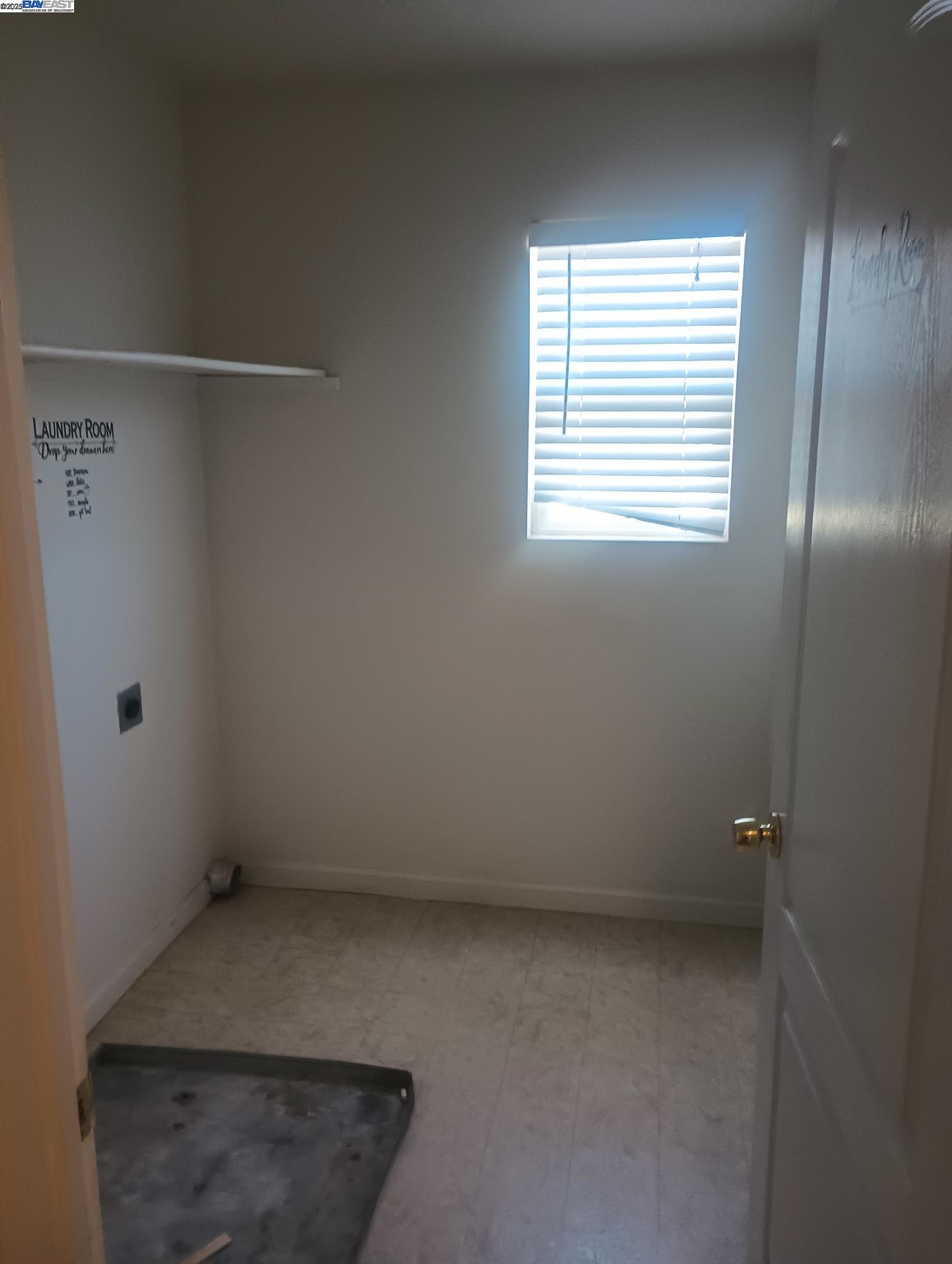 3127 Puffin Cir, Fairfield, California 94533, 4 Bedrooms Bedrooms, 9 Rooms Rooms,2 BathroomsBathrooms,Residential Lease,For Rent,3127 Puffin Cir,41102355