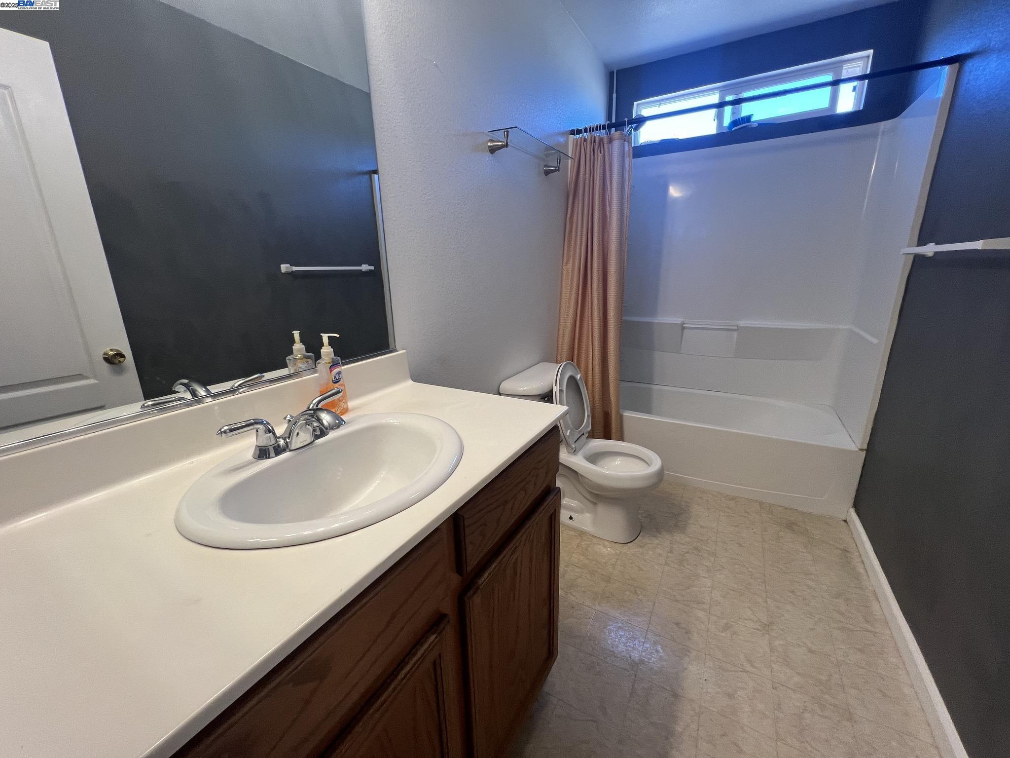 Detail Gallery Image 16 of 23 For 3127 Puffin Cir, Fairfield,  CA 94533 - 4 Beds | 2/1 Baths