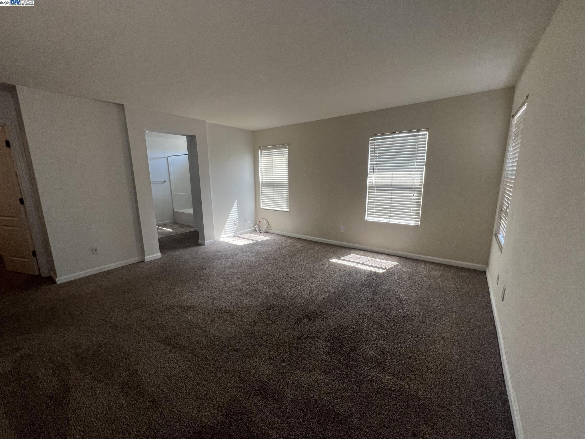 Detail Gallery Image 18 of 23 For 3127 Puffin Cir, Fairfield,  CA 94533 - 4 Beds | 2/1 Baths