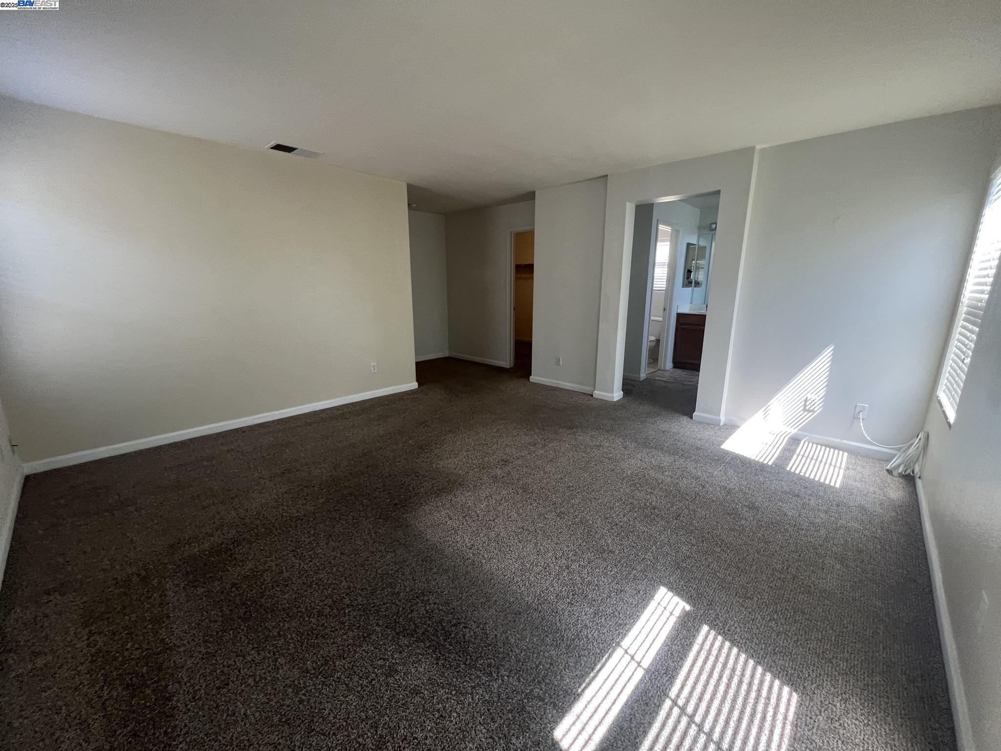 Detail Gallery Image 19 of 23 For 3127 Puffin Cir, Fairfield,  CA 94533 - 4 Beds | 2/1 Baths