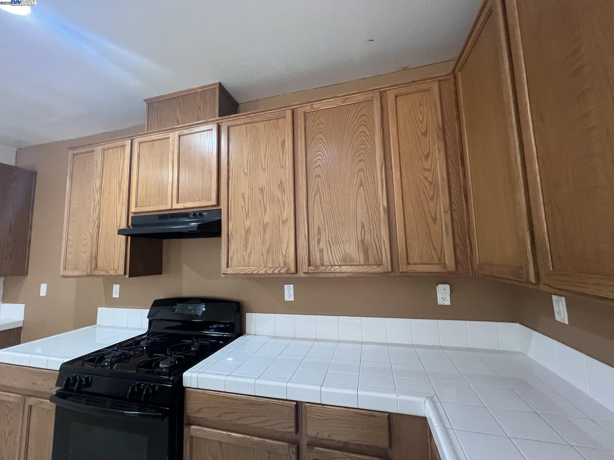 Detail Gallery Image 5 of 23 For 3127 Puffin Cir, Fairfield,  CA 94533 - 4 Beds | 2/1 Baths