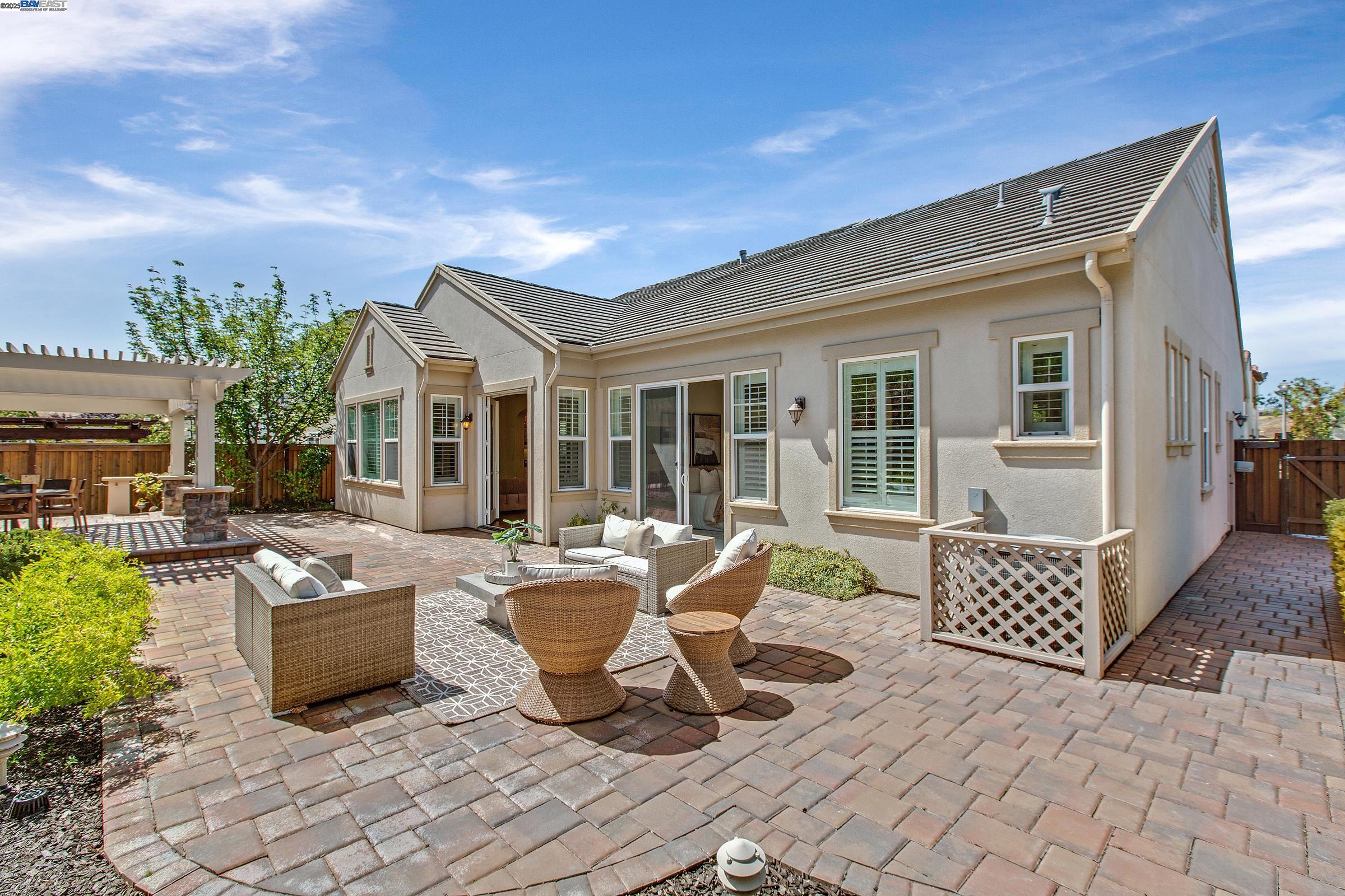 Detail Gallery Image 34 of 37 For 5434 Belarus St, Danville,  CA 94506 - 3 Beds | 2 Baths