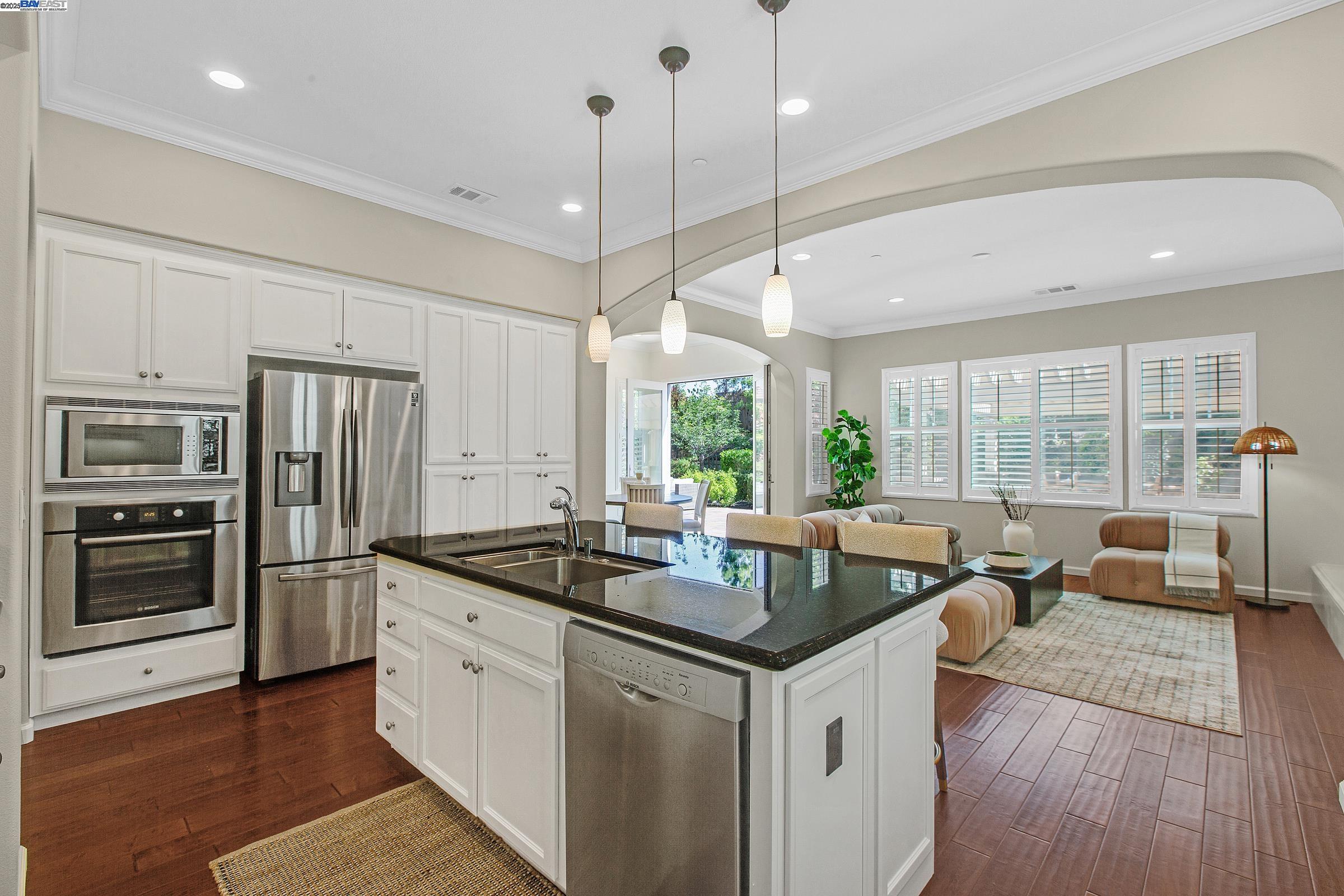 Detail Gallery Image 10 of 37 For 5434 Belarus St, Danville,  CA 94506 - 3 Beds | 2 Baths