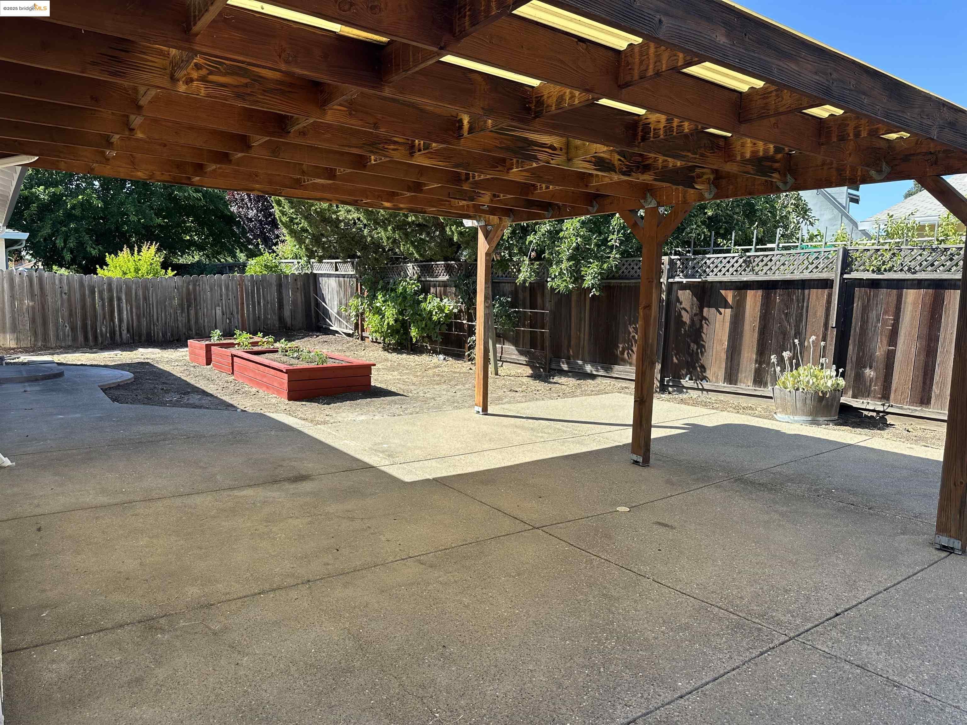 Detail Gallery Image 16 of 18 For 1868 Lynwood Dr, Concord,  CA 94519 - 3 Beds | 2 Baths