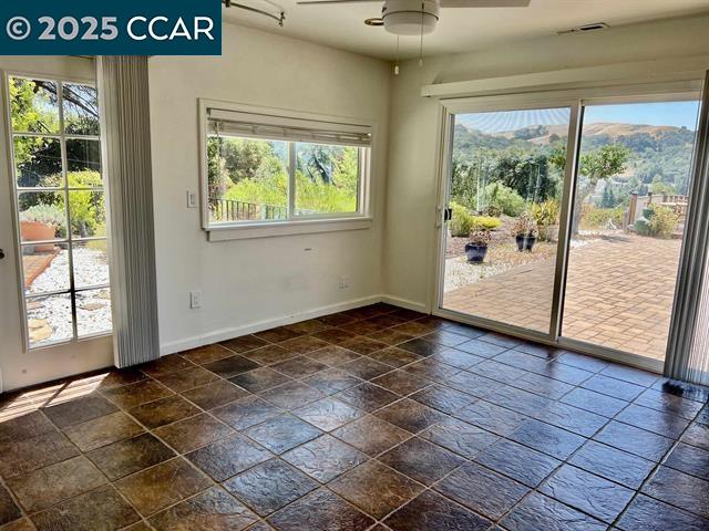 35.5 Kent Ct., Moraga, California 94553, 2 Bedrooms Bedrooms, 4 Rooms Rooms,1 BathroomBathrooms,Residential Lease,For Rent,35.5 Kent Ct.,41102363