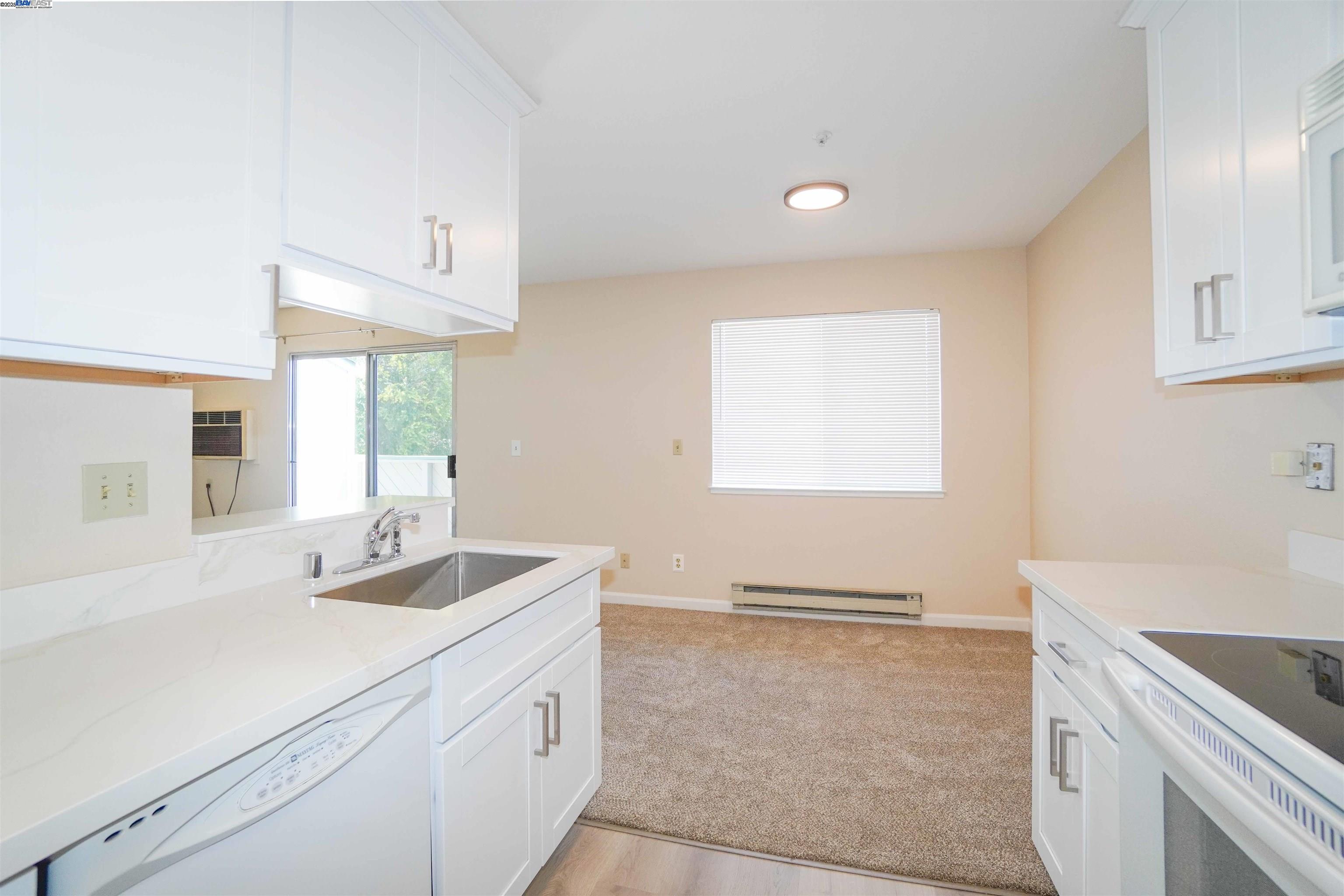 Detail Gallery Image 10 of 26 For 3670 Silver Oaks Way #E,  Livermore,  CA 94550 - 2 Beds | 2 Baths