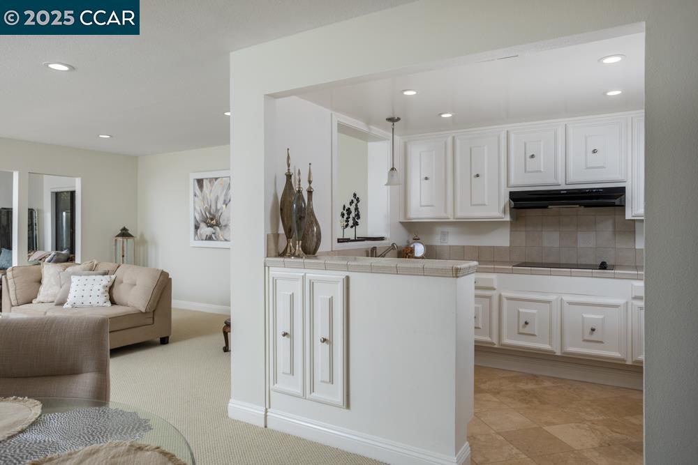 Photo #3: 41102366 Listing 
