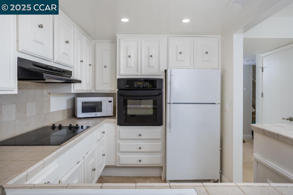 Photo #10: 41102366 Listing: Photo #10