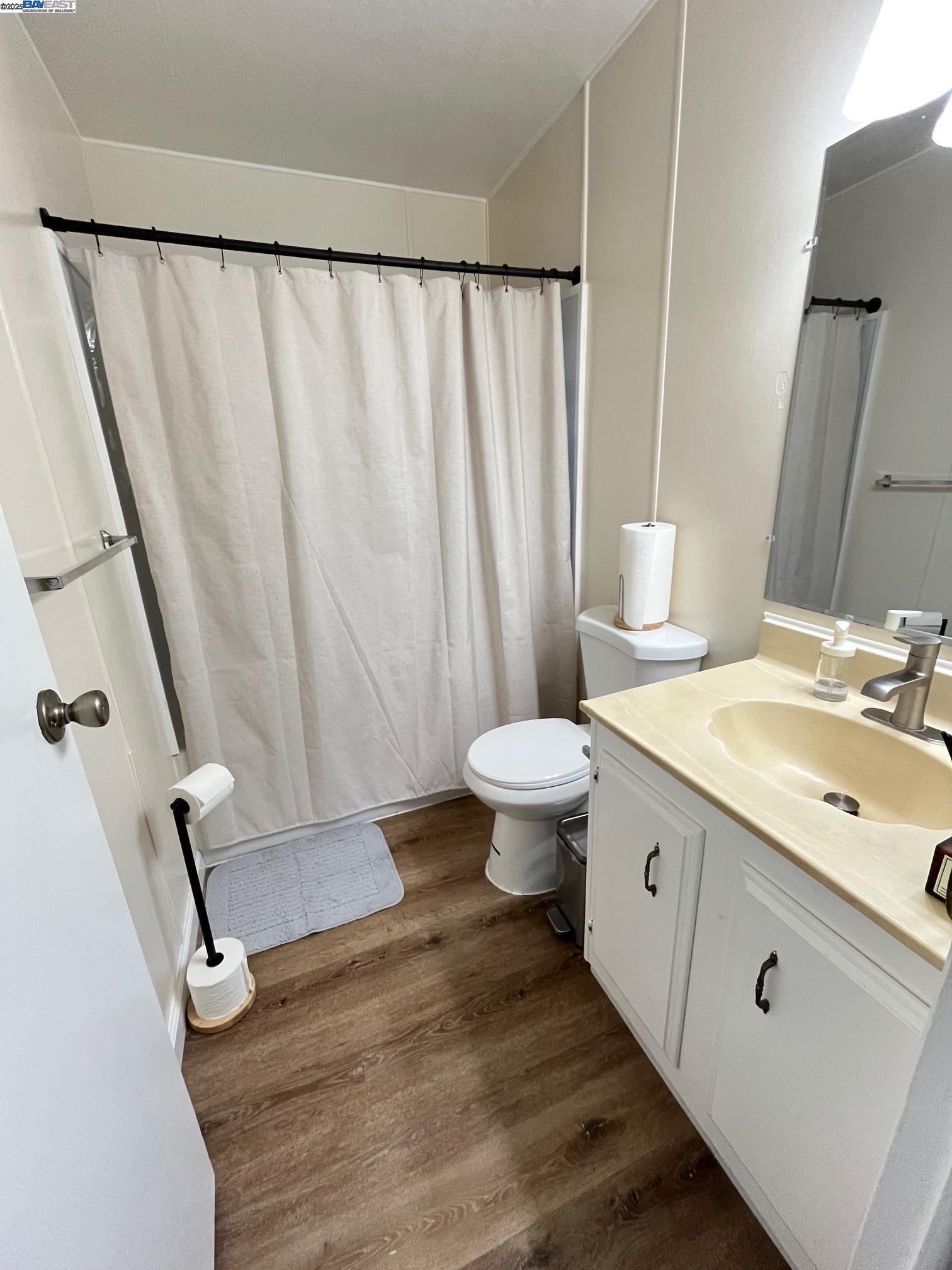 Detail Gallery Image 14 of 29 For 711 Old Canyon Rd. #6,  Fremont,  CA 94536 - 2 Beds | 2 Baths