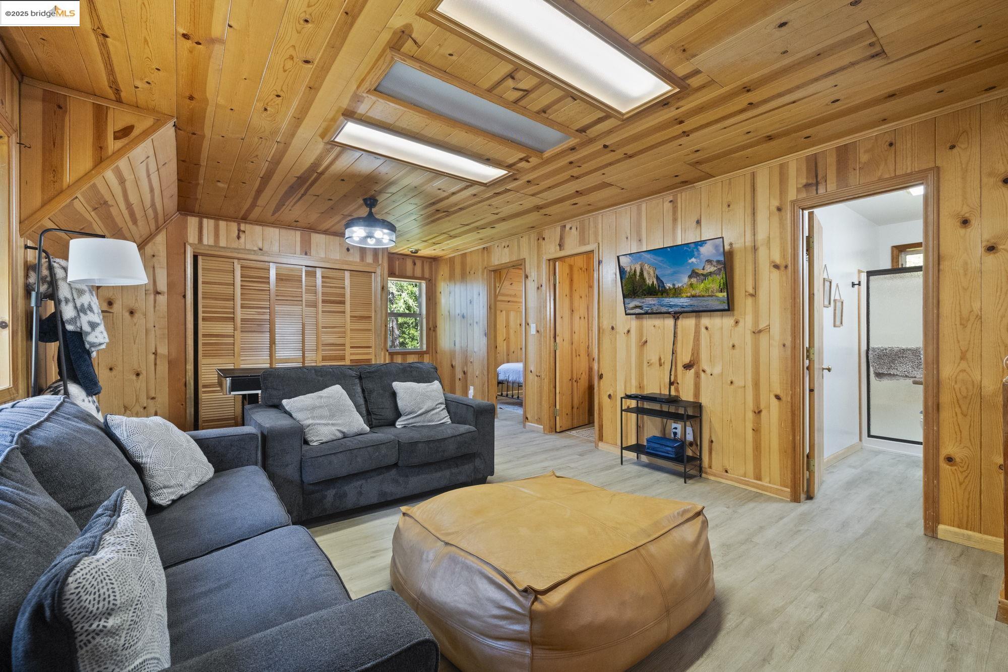 Detail Gallery Image 16 of 49 For 27066 Summerhill Dr, Strawberry,  CA 95375 - 4 Beds | 2 Baths