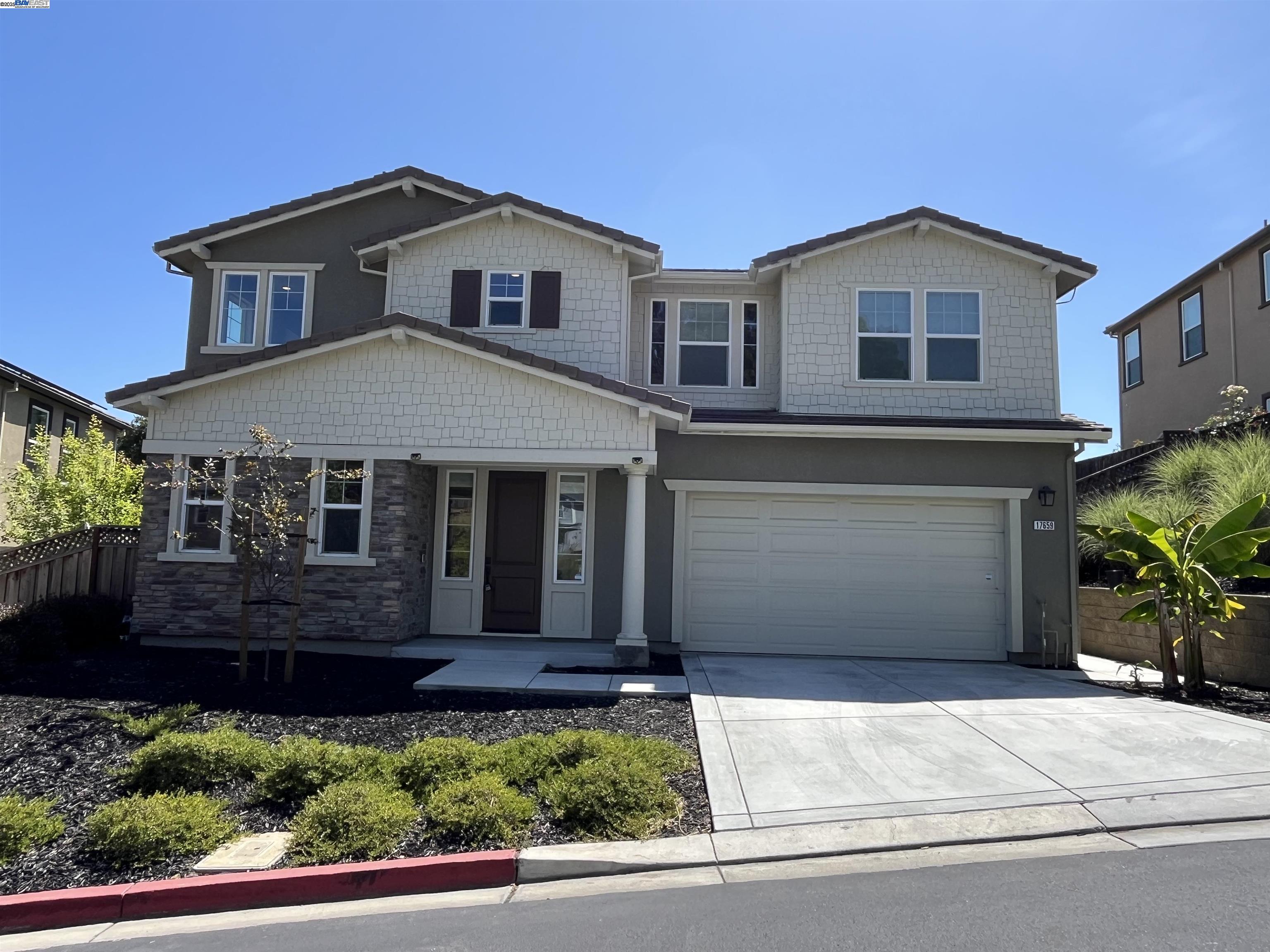 Detail Gallery Image 1 of 1 For 17659 Whisper Ln, Castro Valley,  CA 94546 - 5 Beds | 3/1 Baths