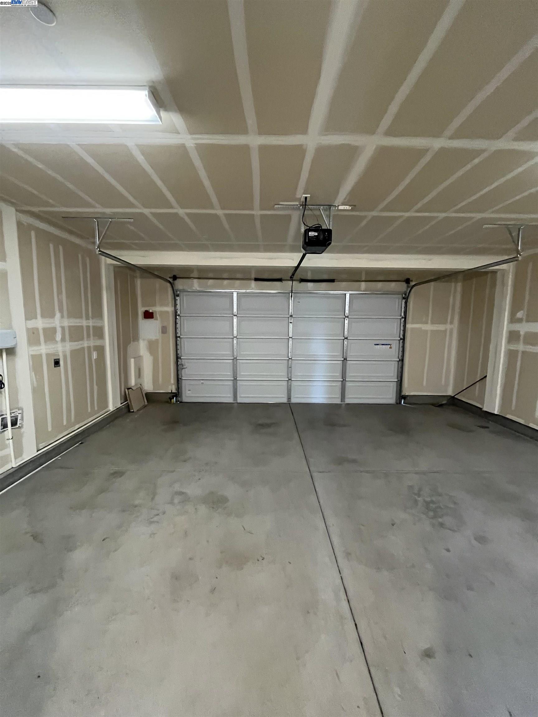 17659 Whisper Ln, Castro Valley, California 94546, 5 Bedrooms Bedrooms, 8 Rooms Rooms,3 BathroomsBathrooms,Residential Lease,For Rent,17659 Whisper Ln,41102370