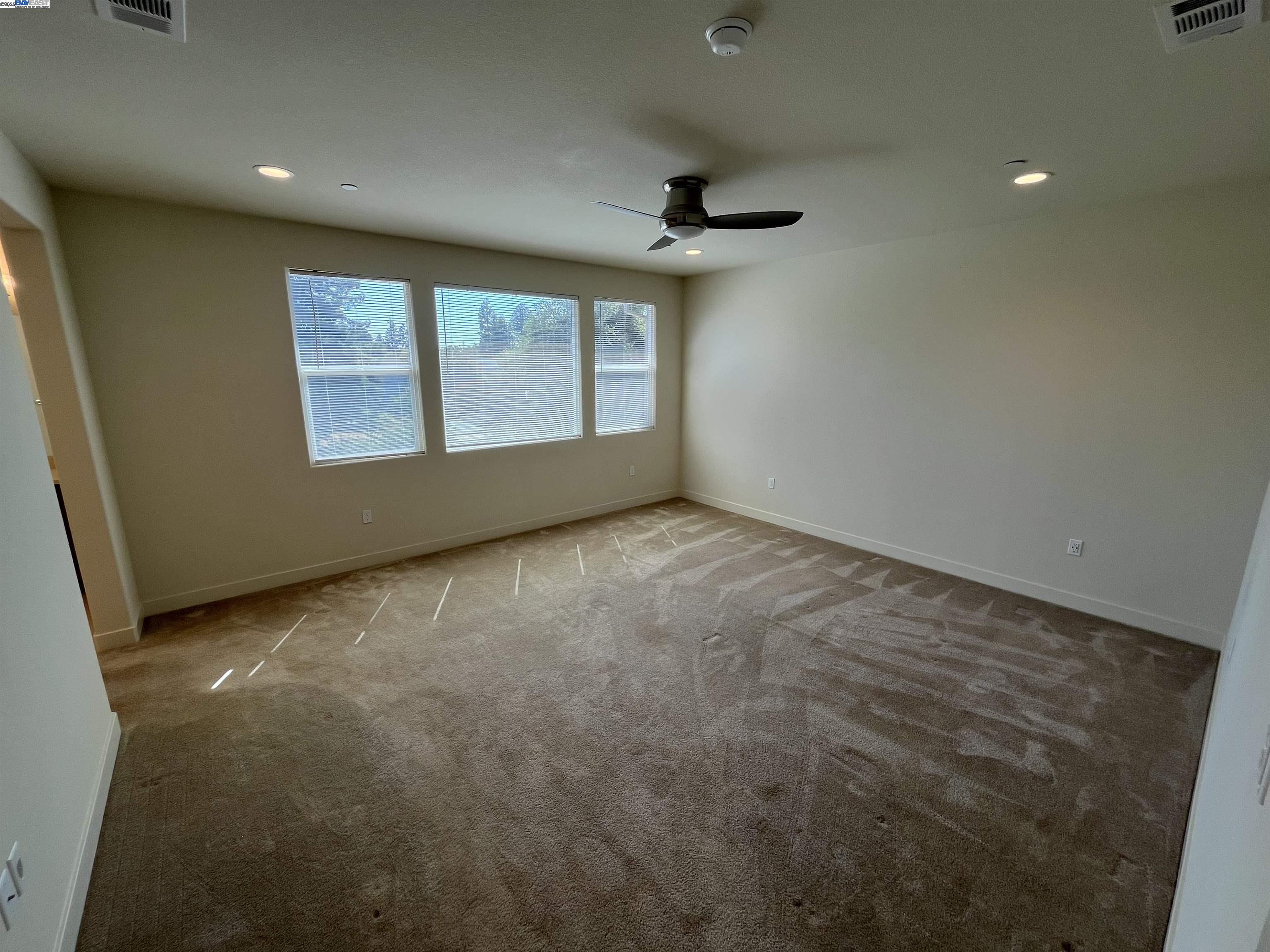 17659 Whisper Ln, Castro Valley, California 94546, 5 Bedrooms Bedrooms, 8 Rooms Rooms,3 BathroomsBathrooms,Residential Lease,For Rent,17659 Whisper Ln,41102370