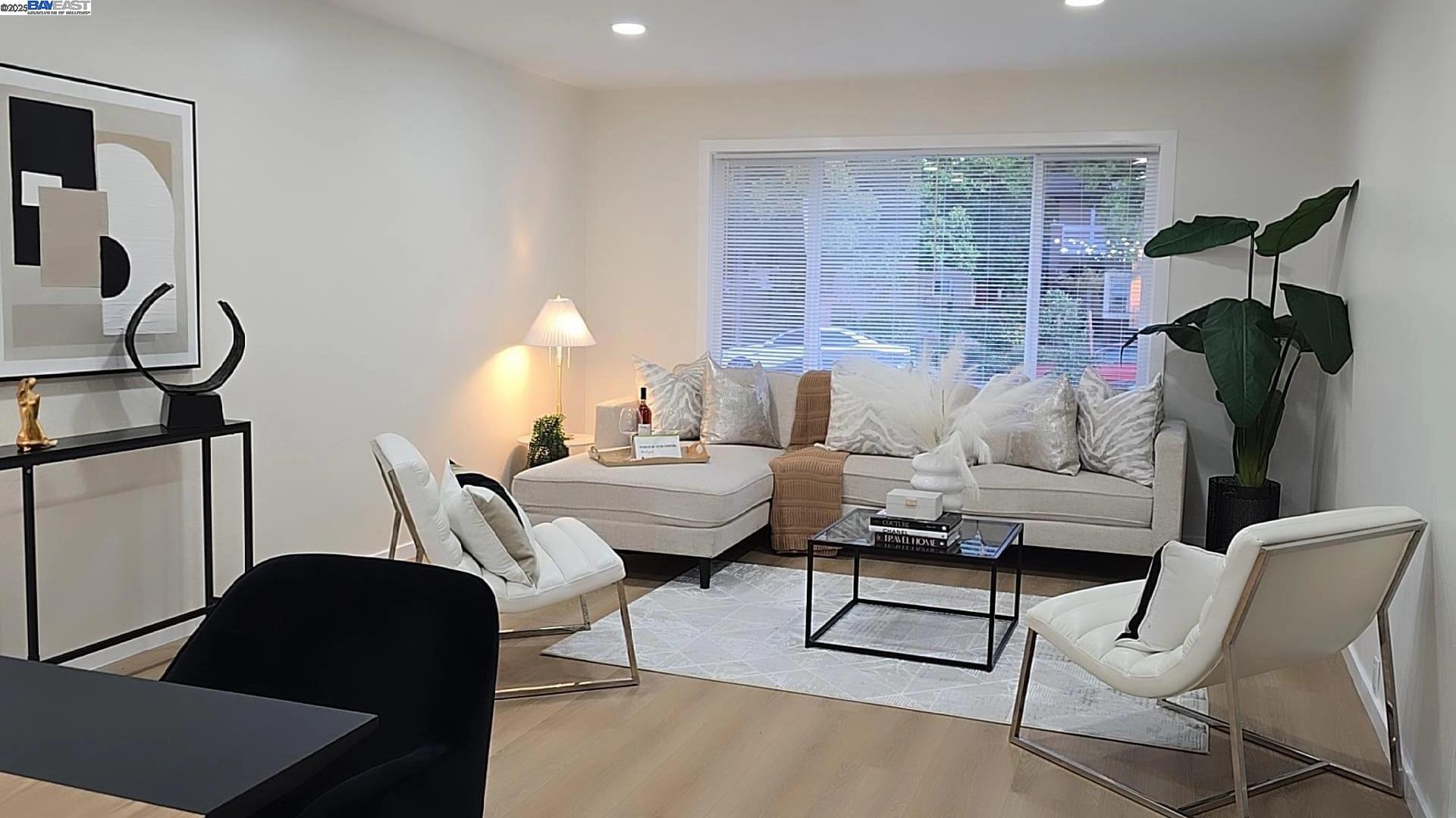 Detail Gallery Image 3 of 10 For 103 Hayes Ave, San Jose,  CA 95123 - 3 Beds | 2 Baths