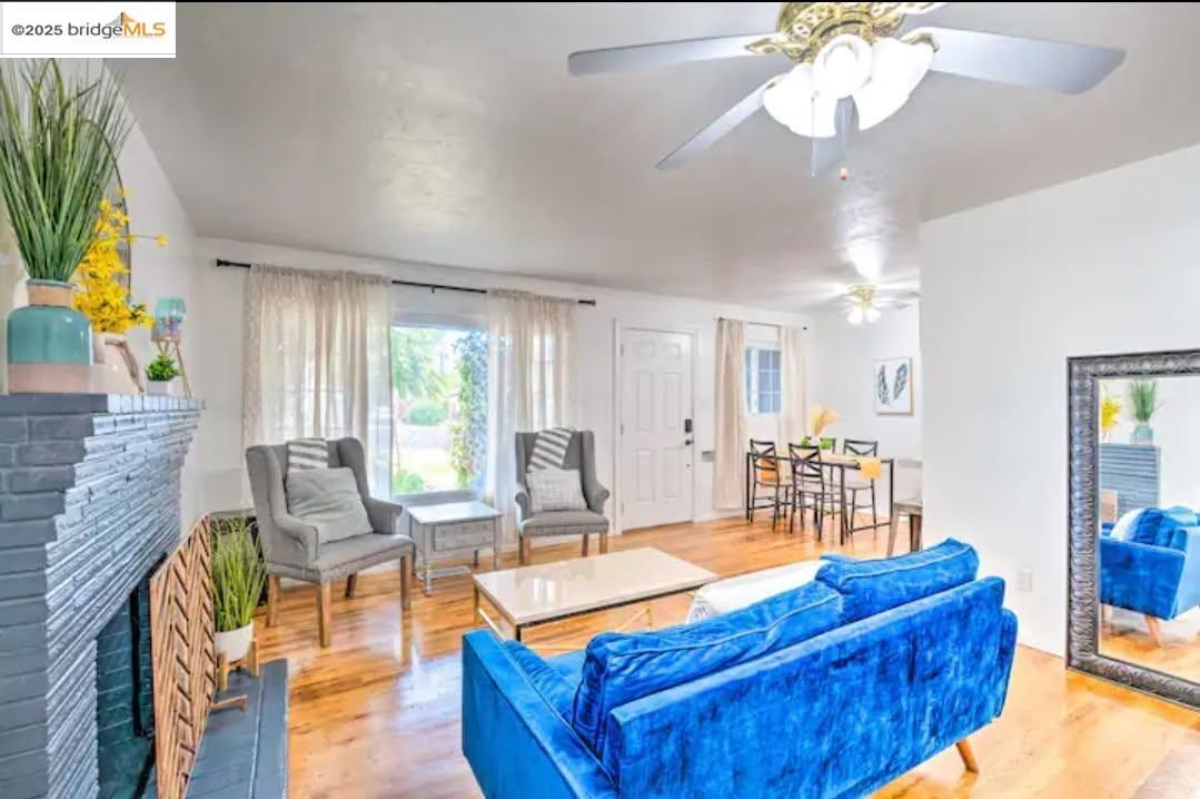 Detail Gallery Image 6 of 24 For 419 Matthew Plz, Lodi,  CA 95240 - 3 Beds | 2 Baths