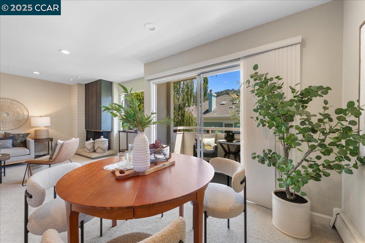 2601 College Ave # 301, Berkeley, California 94704, 2 Bedrooms Bedrooms, 4 Rooms Rooms,2 BathroomsBathrooms,Residential,For Sale,2601 College Ave # 301,41102383