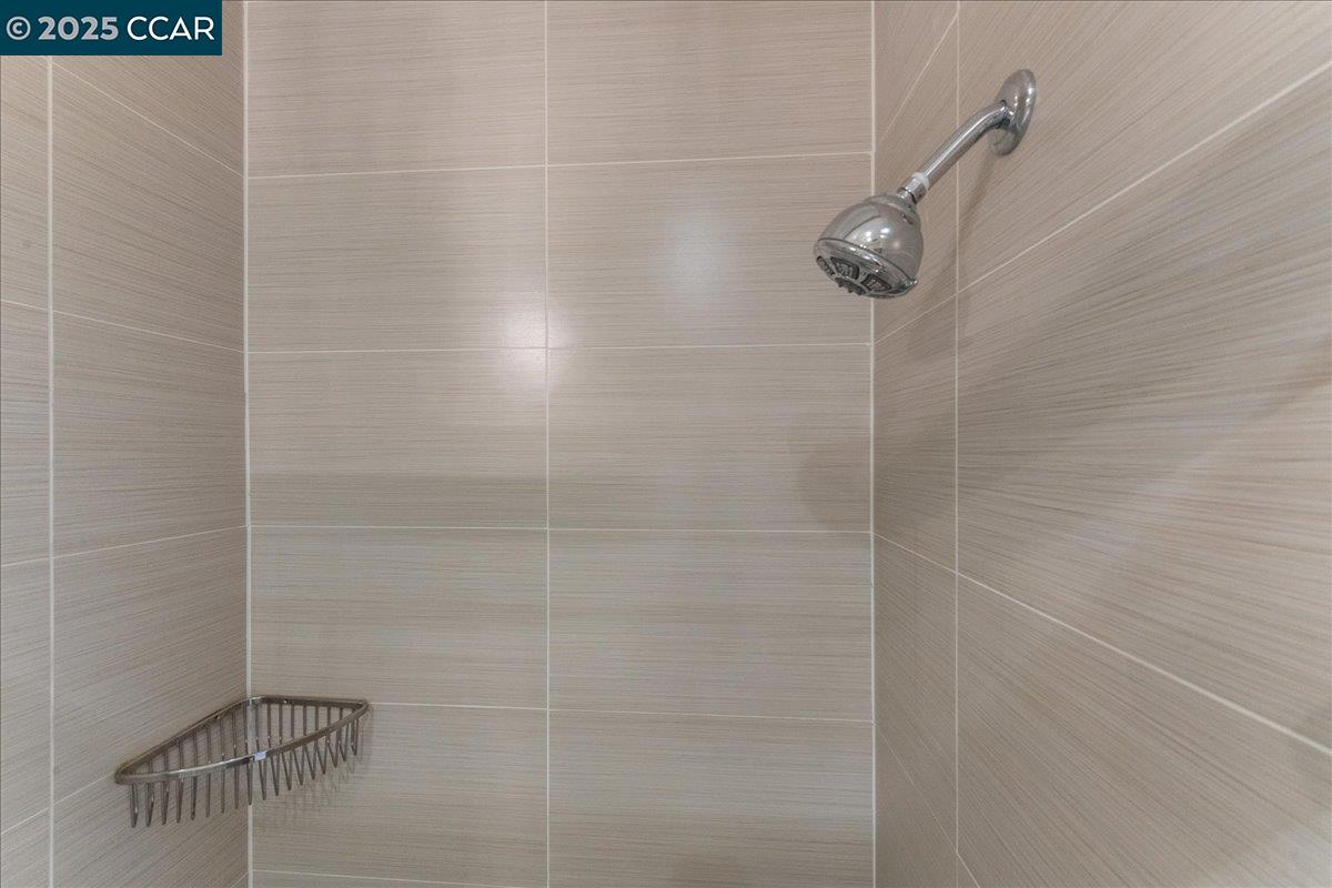 2601 College Ave # 301, Berkeley, California 94704, 2 Bedrooms Bedrooms, 4 Rooms Rooms,2 BathroomsBathrooms,Residential,For Sale,2601 College Ave # 301,41102383
