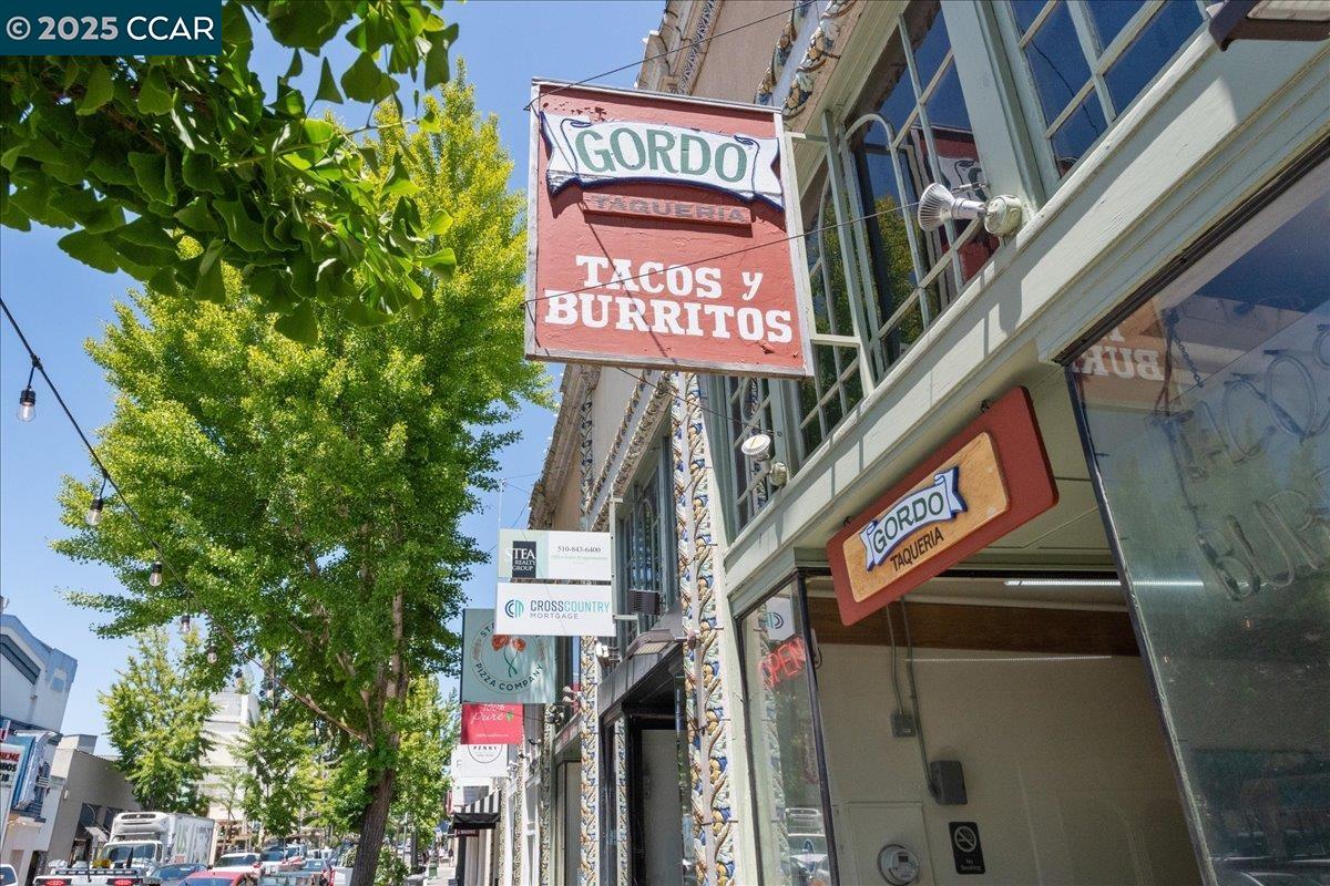 2601 College Ave # 301, Berkeley, California 94704, 2 Bedrooms Bedrooms, 4 Rooms Rooms,2 BathroomsBathrooms,Residential,For Sale,2601 College Ave # 301,41102383