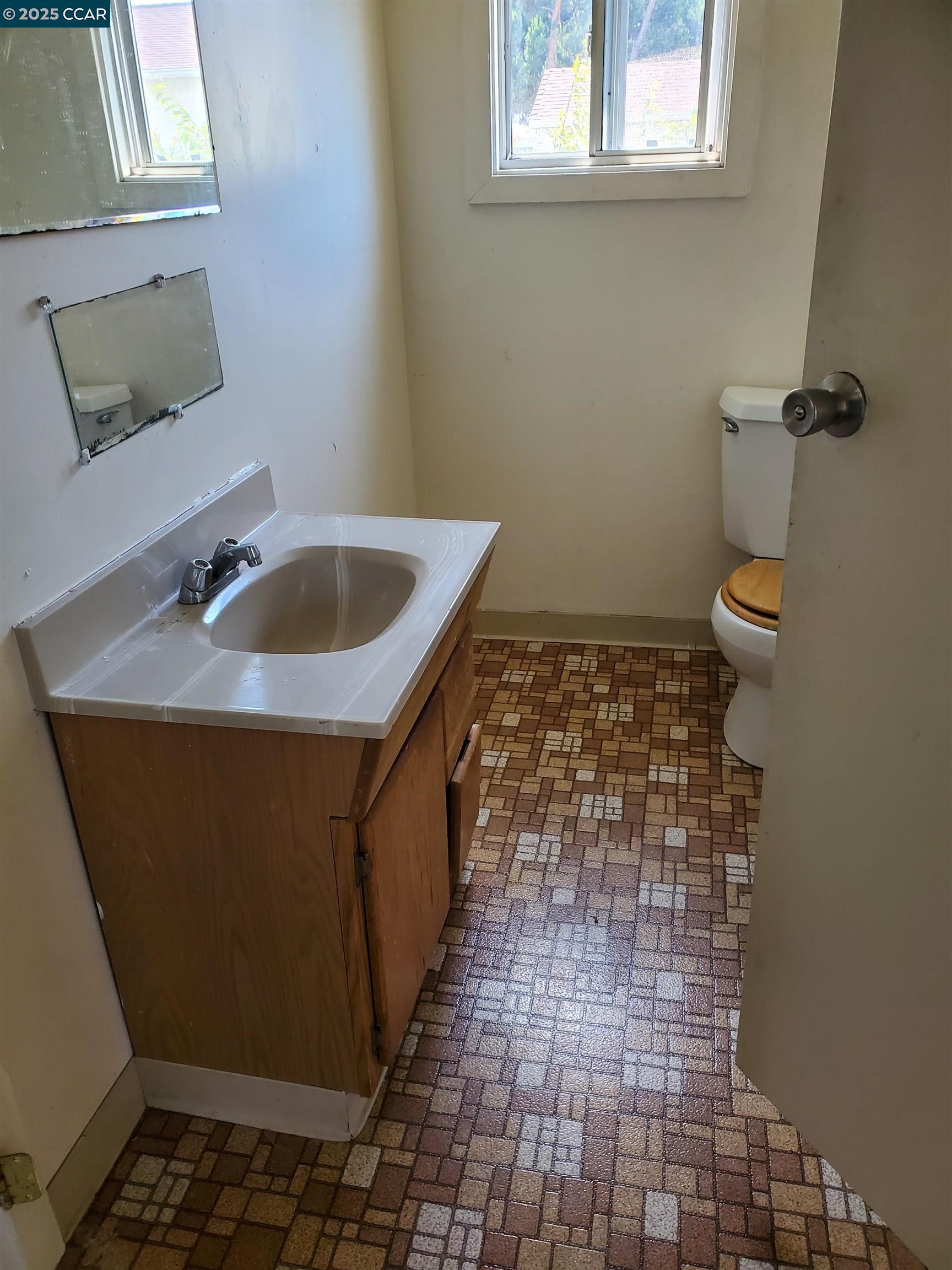 Detail Gallery Image 8 of 11 For 3622 Natalie Ct, Richmond,  CA 94805 - 1 Beds | 1 Baths