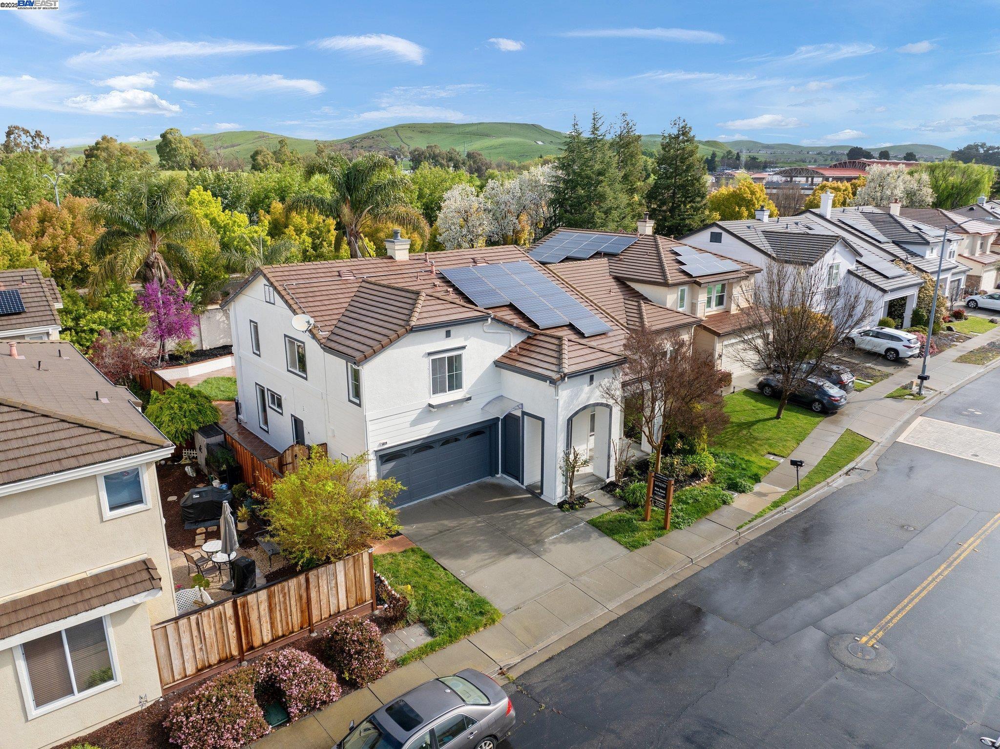 Detail Gallery Image 2 of 60 For 5089 Winterbrook Ave, Dublin,  CA 94568 - 5 Beds | 3 Baths
