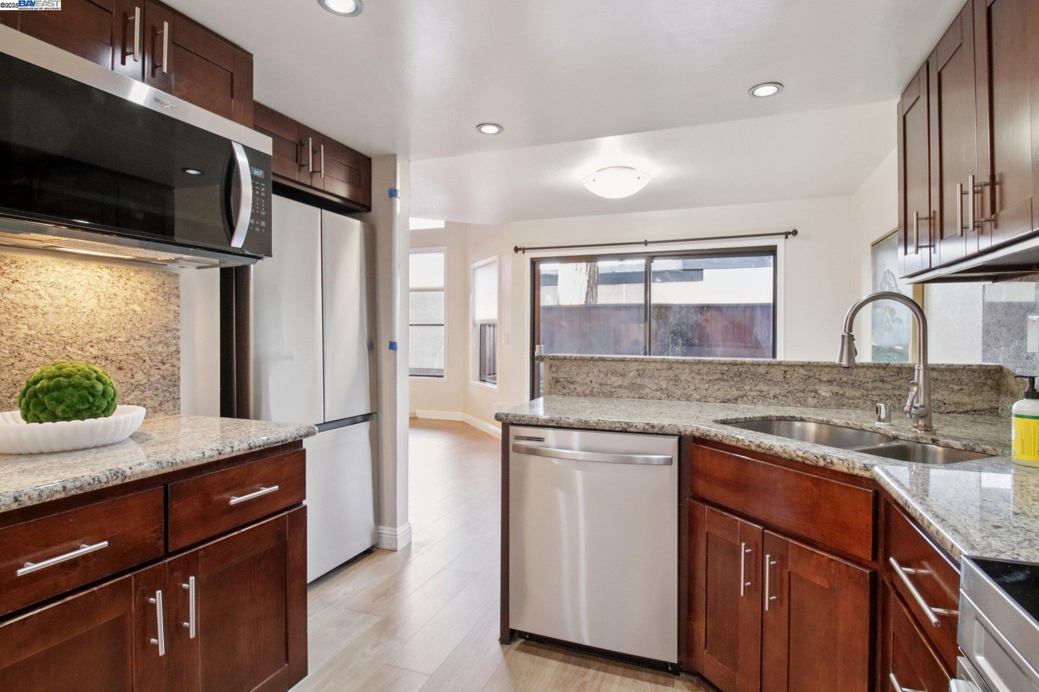 Photo #15: 41102393 Listing: Photo #15