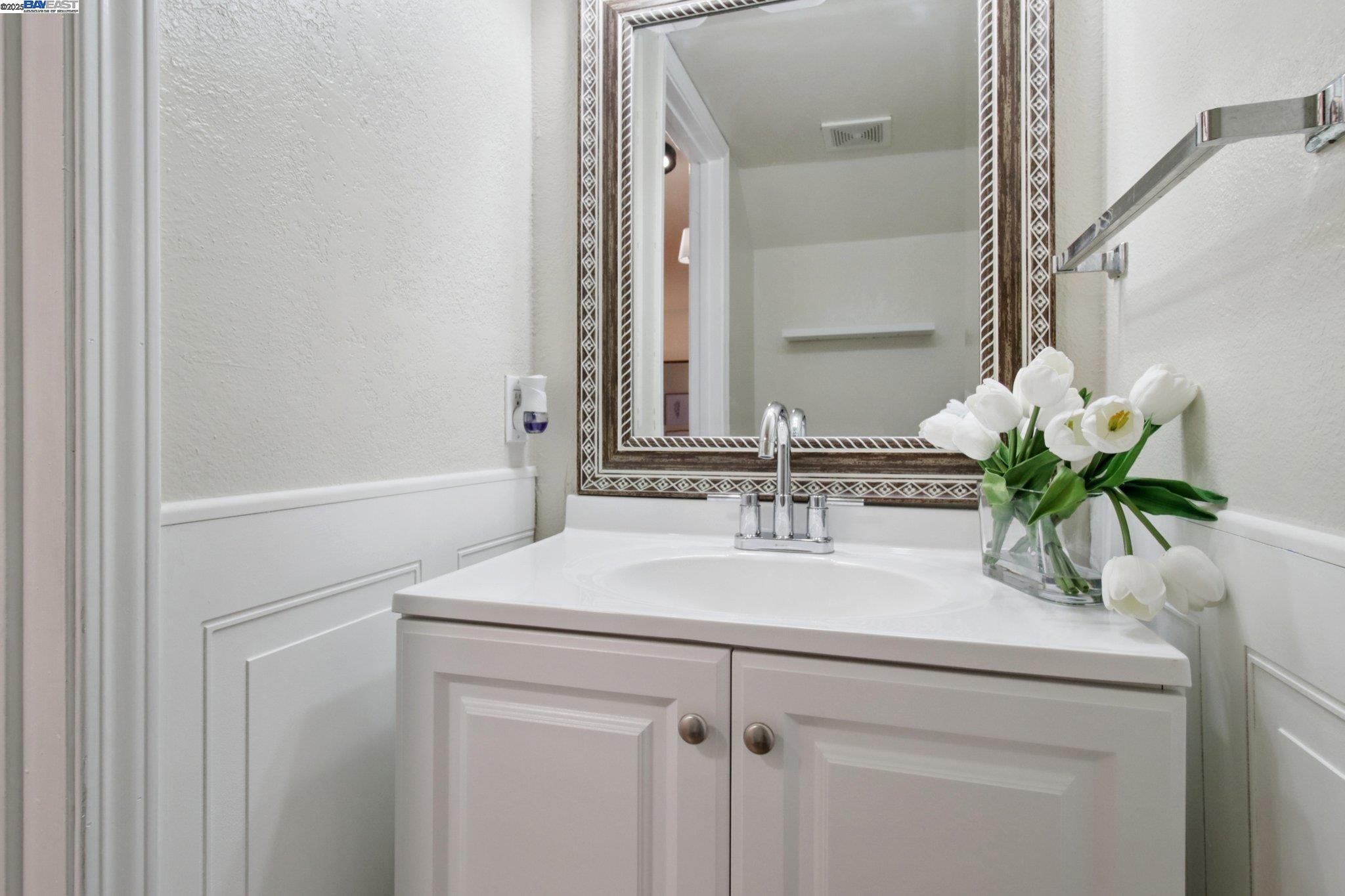 Photo #16: 41102393 Listing: Photo #16