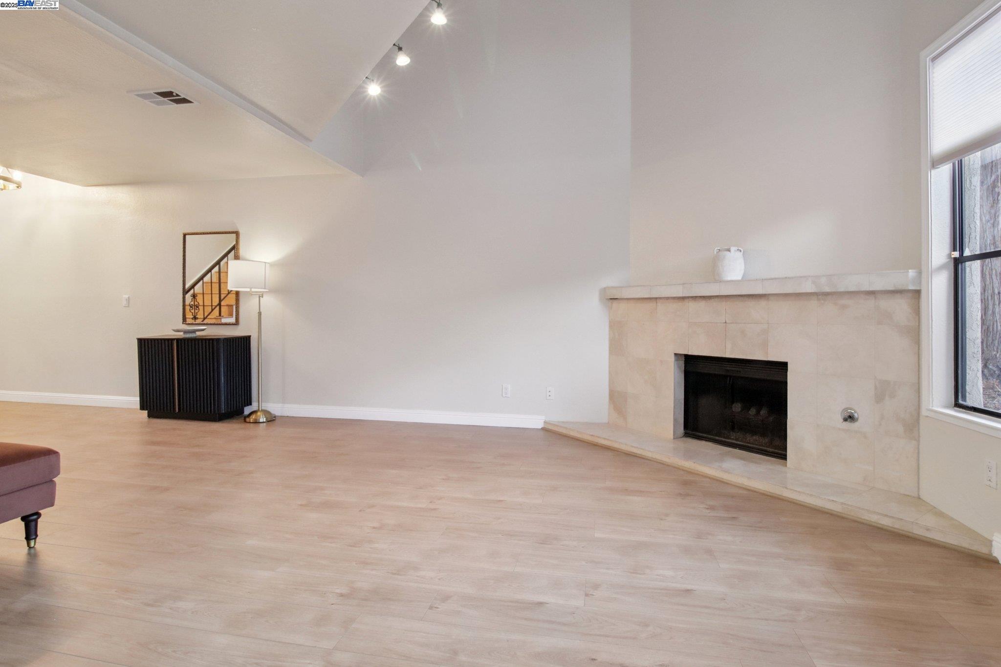 Photo #4: 41102393 Listing 