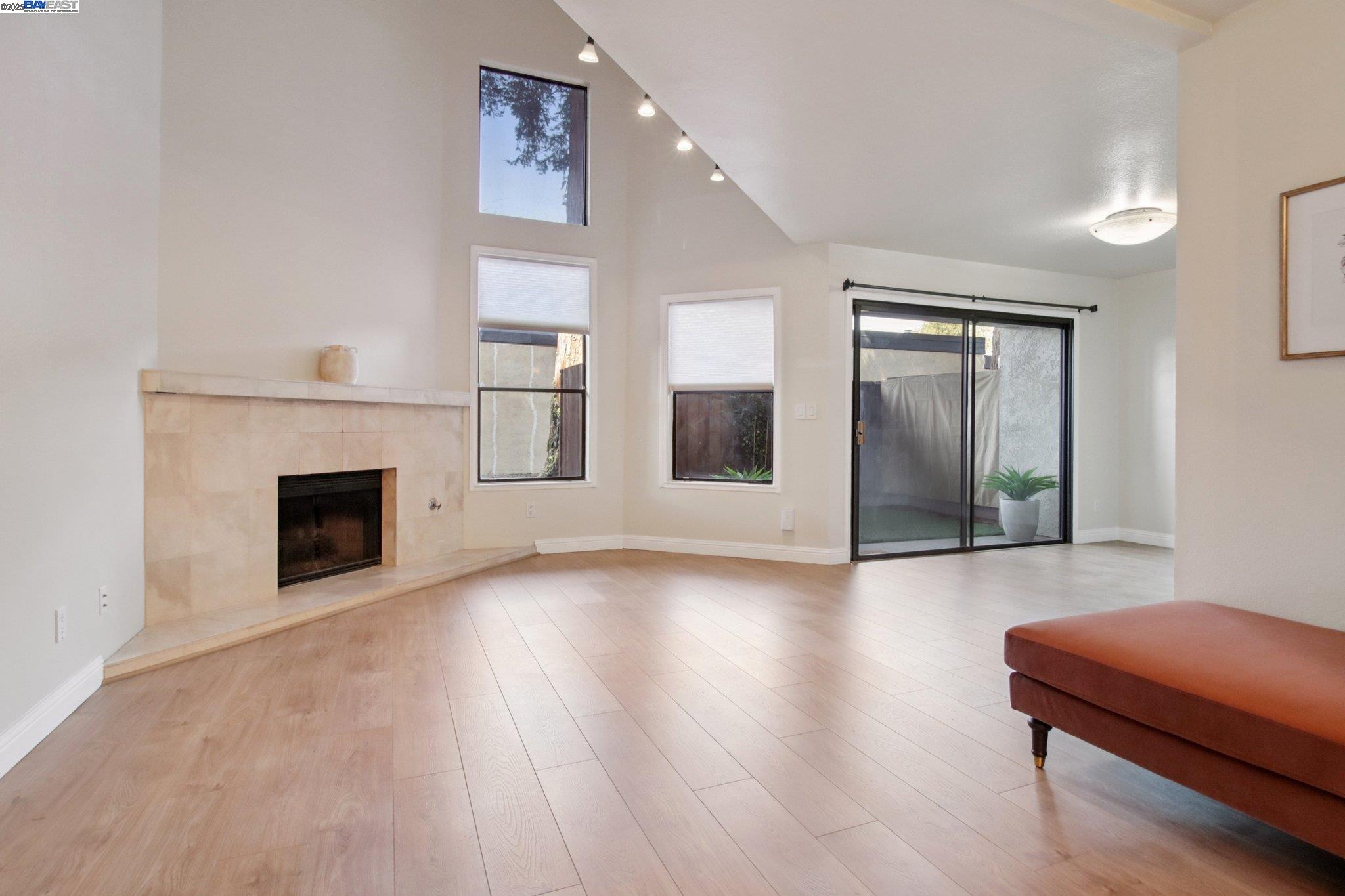 Photo #7: 41102393 Listing: Photo #7