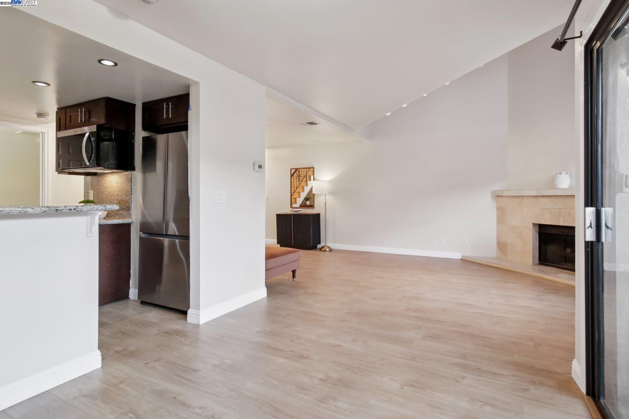 Photo #10: 41102393 Listing: Photo #10