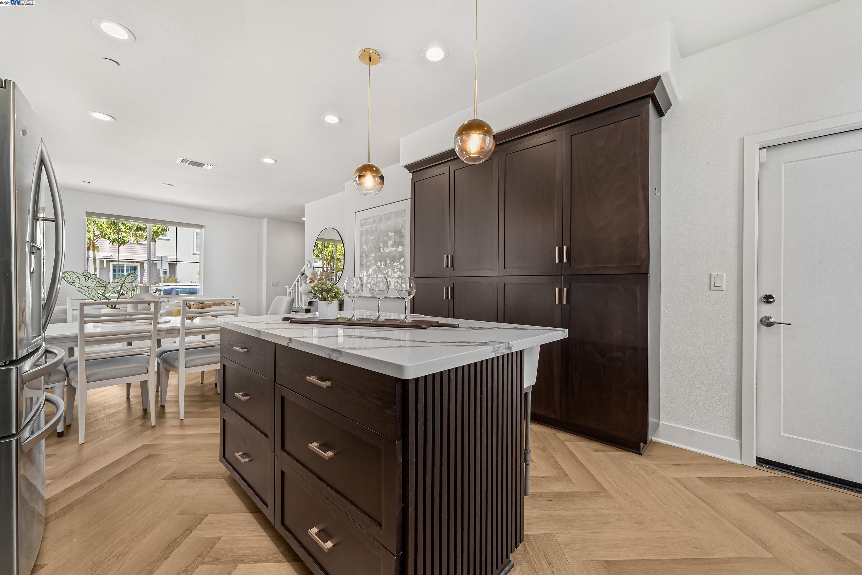 Detail Gallery Image 12 of 48 For 8512 Bayshores Ave, Newark,  CA 94560 - 4 Beds | 3 Baths