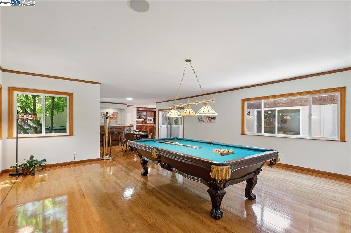 Detail Gallery Image 18 of 40 For 3284 Omega Cir, Pleasanton,  CA 94588 - 4 Beds | 2/1 Baths