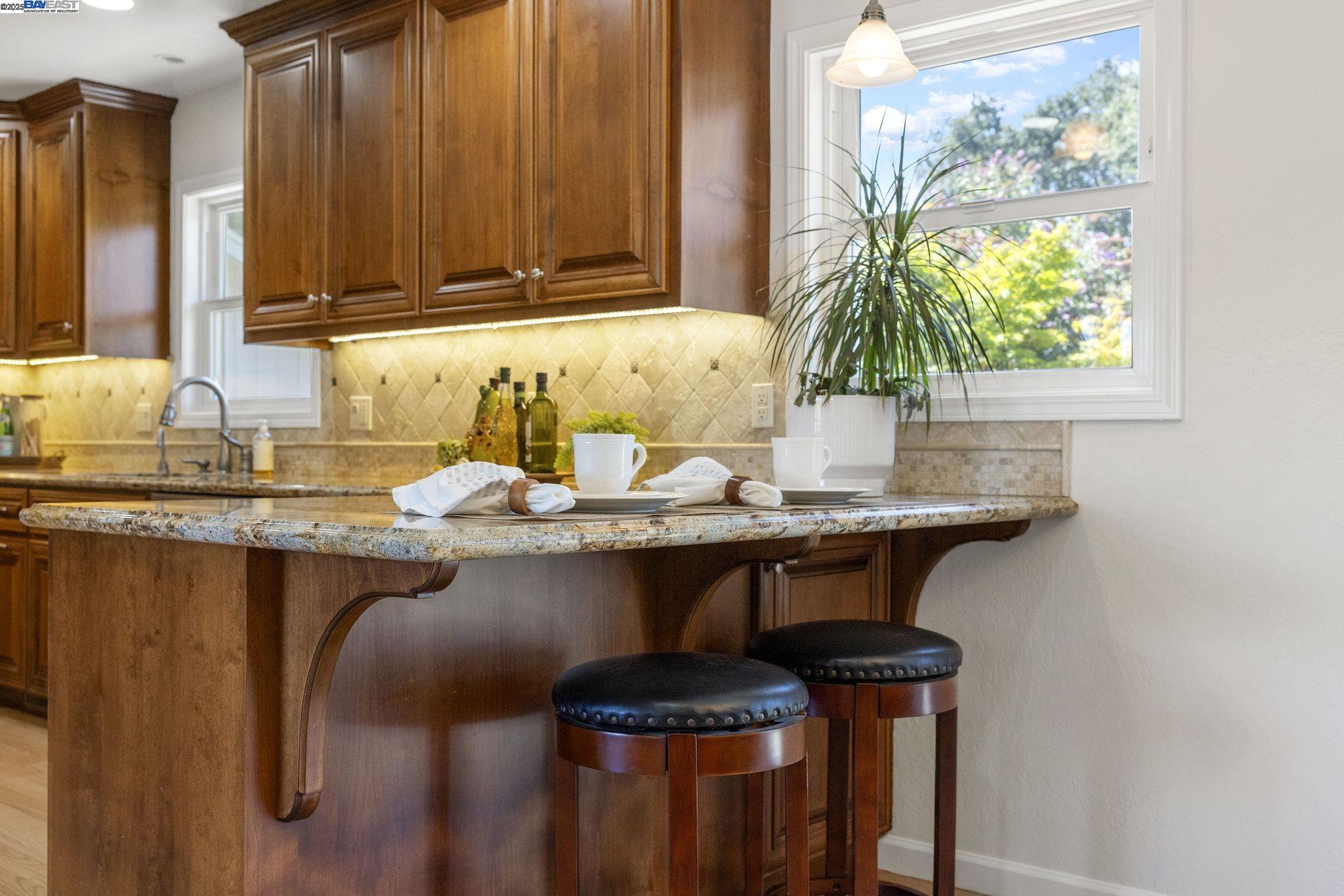 Detail Gallery Image 13 of 48 For 973 Chemise Dr, San Jose,  CA 95136 - 4 Beds | 2/1 Baths