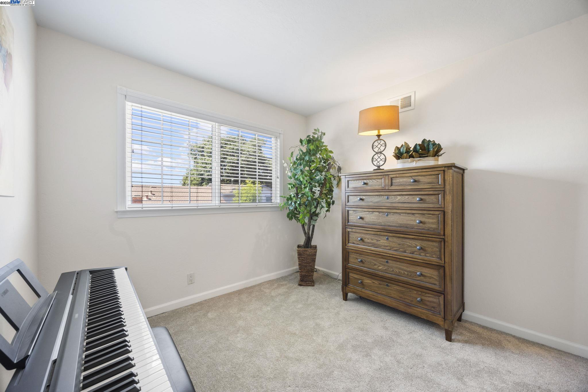 Detail Gallery Image 35 of 48 For 973 Chemise Dr, San Jose,  CA 95136 - 4 Beds | 2/1 Baths
