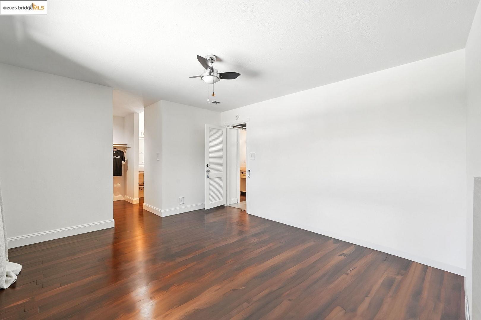 Photo #12: 41102399 Listing: Photo #12