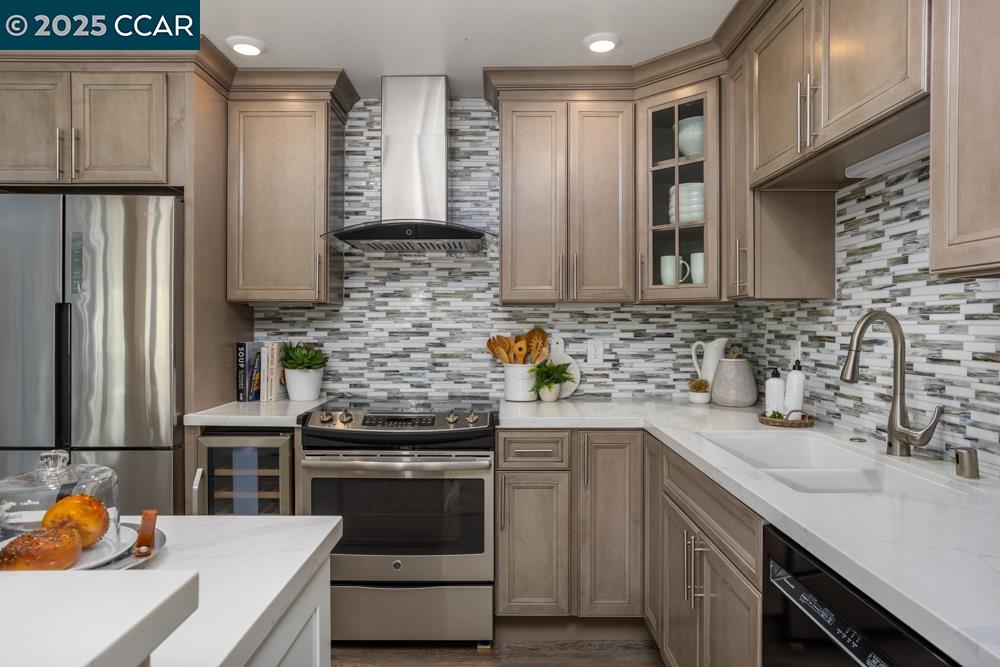 Photo #5: 41102401 Listing 