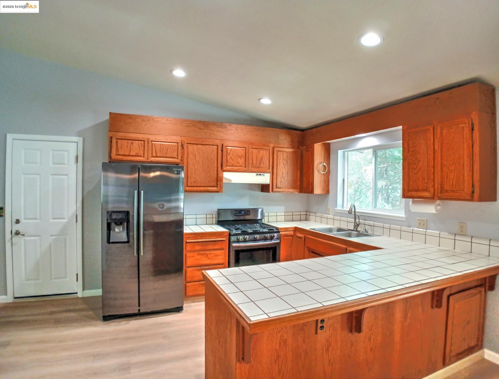 Detail Gallery Image 9 of 40 For 13061 Mokelumne Circle, Groveland,  CA 95321 - 3 Beds | 2 Baths