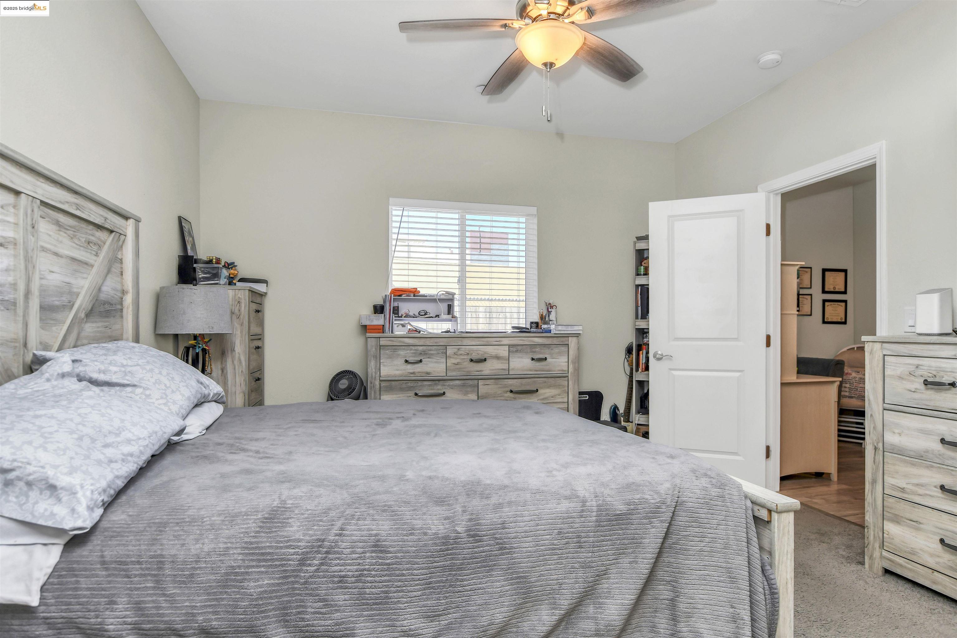 Detail Gallery Image 16 of 33 For 9409 Carter Ct, Stockton,  CA 95209 - 4 Beds | 2/1 Baths