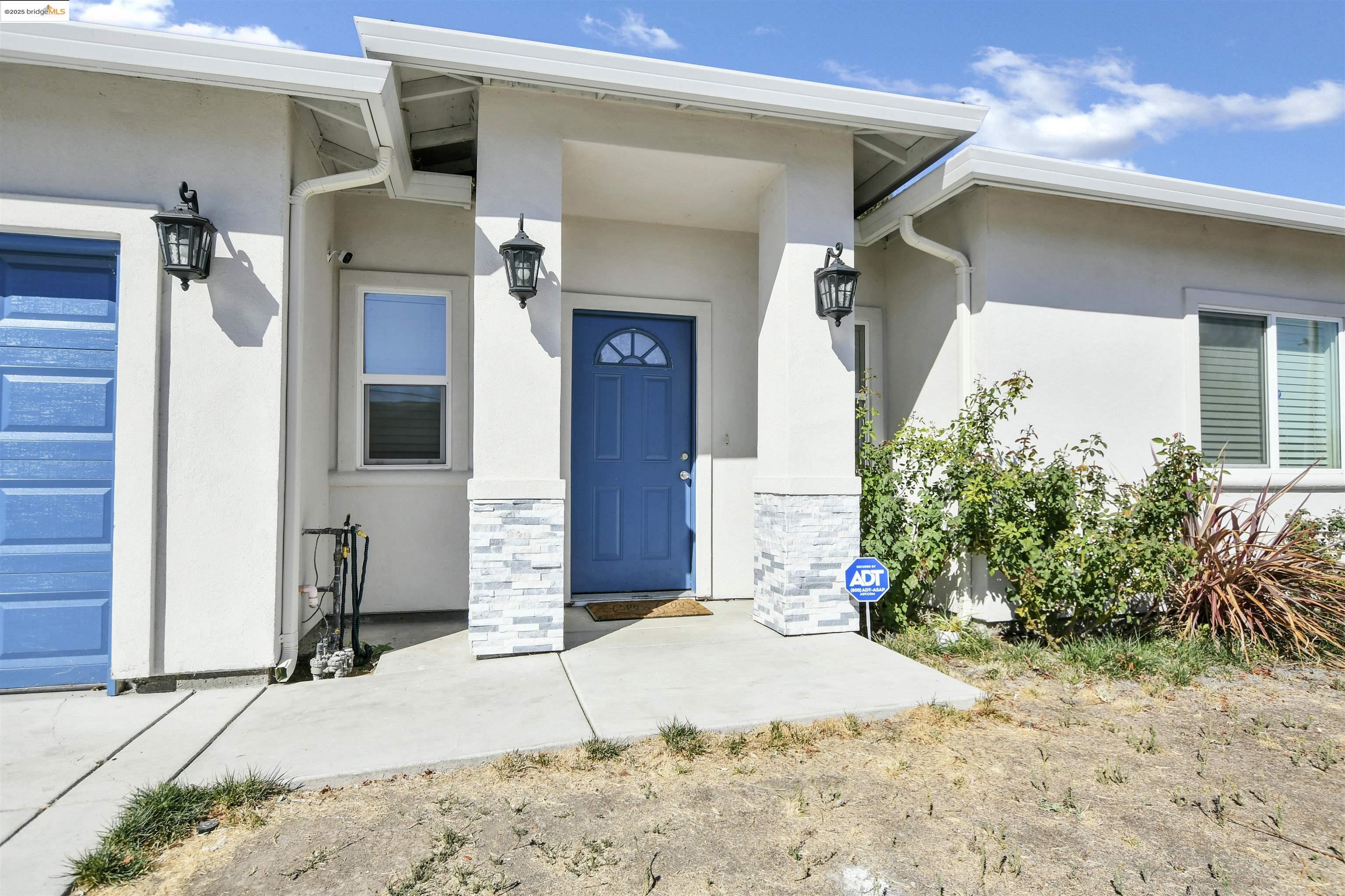 Detail Gallery Image 4 of 33 For 9409 Carter Ct, Stockton,  CA 95209 - 4 Beds | 2/1 Baths