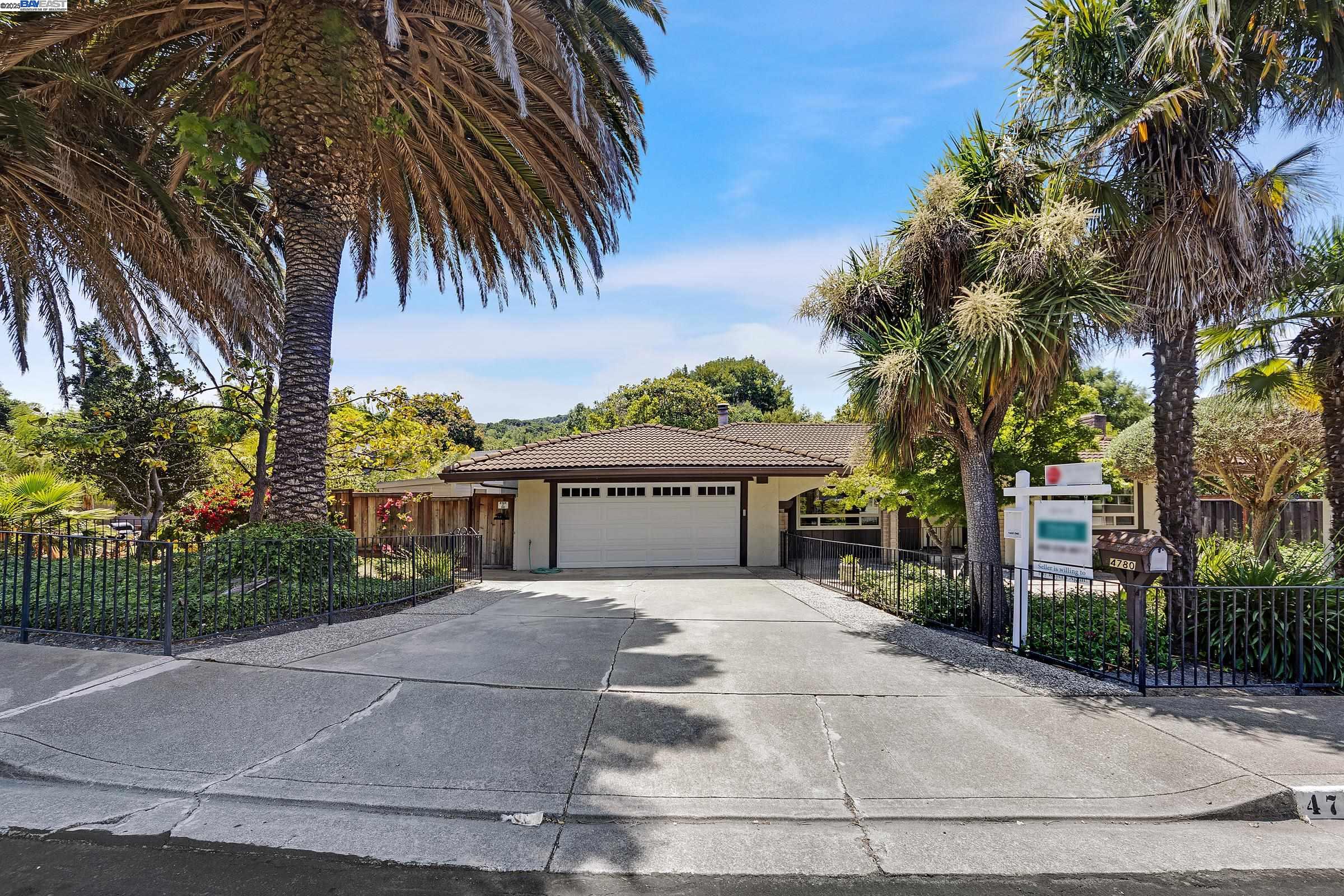 Detail Gallery Image 3 of 34 For 4780 Bruno Rd, El Sobrante,  CA 94803-3202 - 3 Beds | 2 Baths