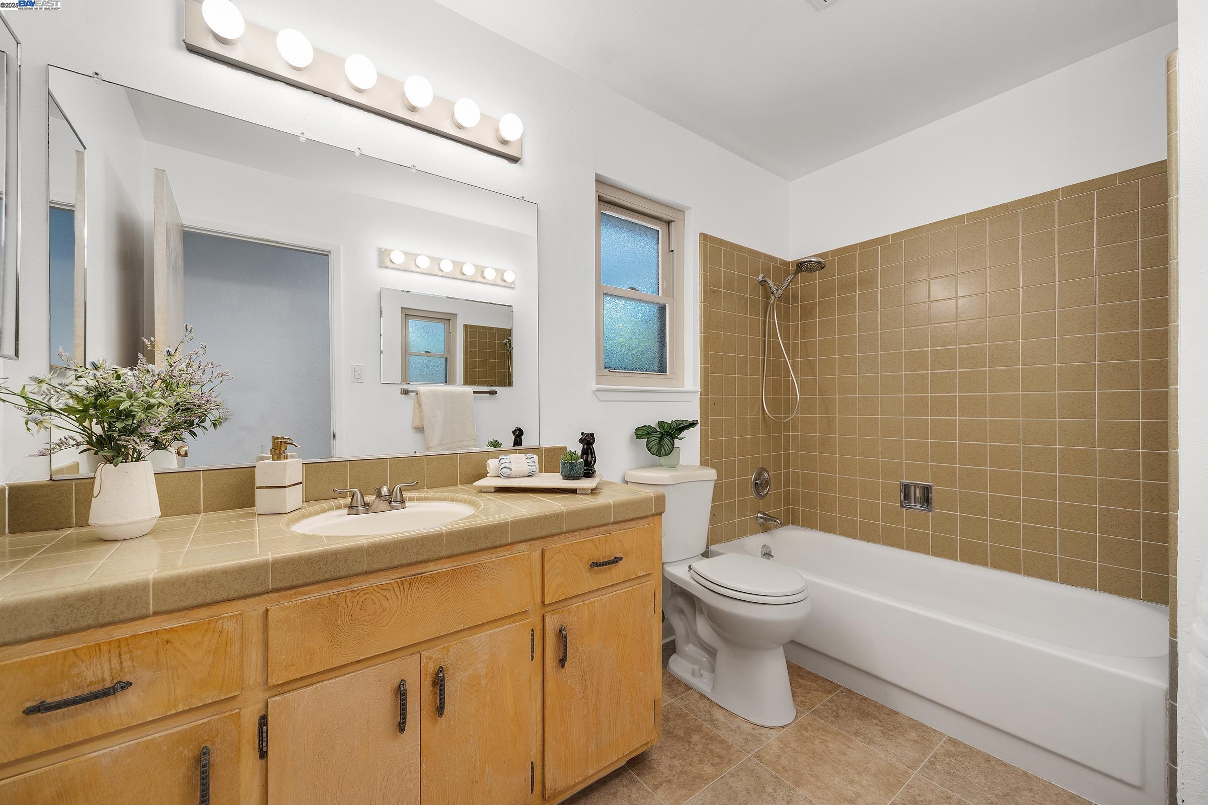 Detail Gallery Image 25 of 34 For 4780 Bruno Rd, El Sobrante,  CA 94803-3202 - 3 Beds | 2 Baths