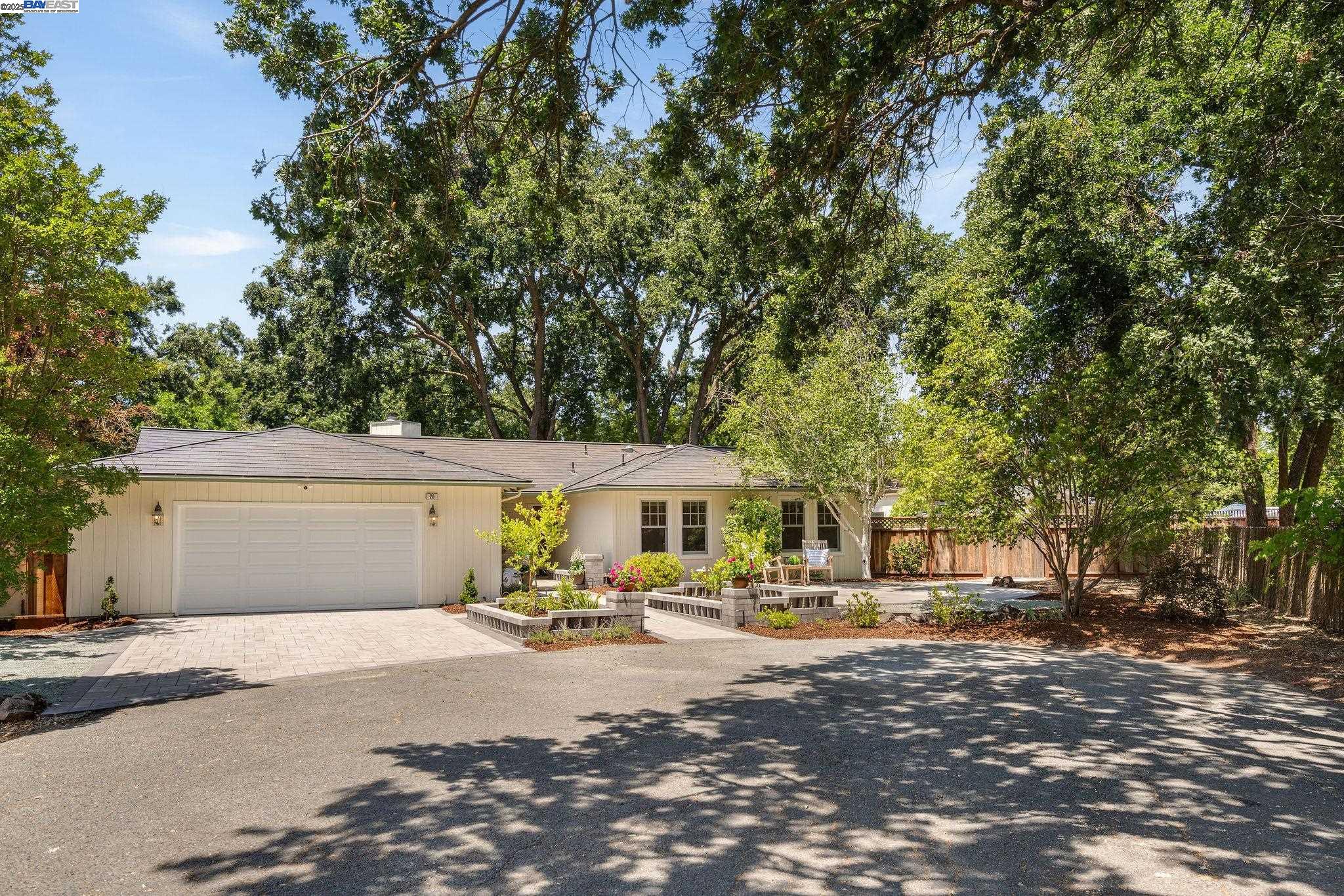 Detail Gallery Image 3 of 55 For 20 Donna Ln, Danville,  CA 94526 - 4 Beds | 2 Baths
