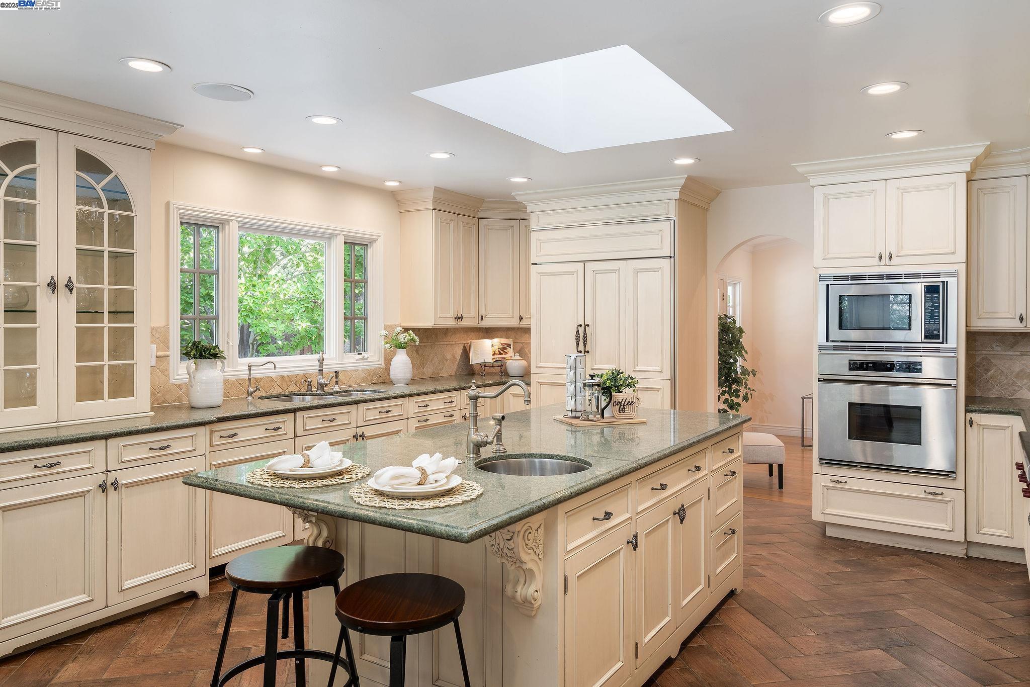 Detail Gallery Image 24 of 55 For 20 Donna Ln, Danville,  CA 94526 - 4 Beds | 2 Baths