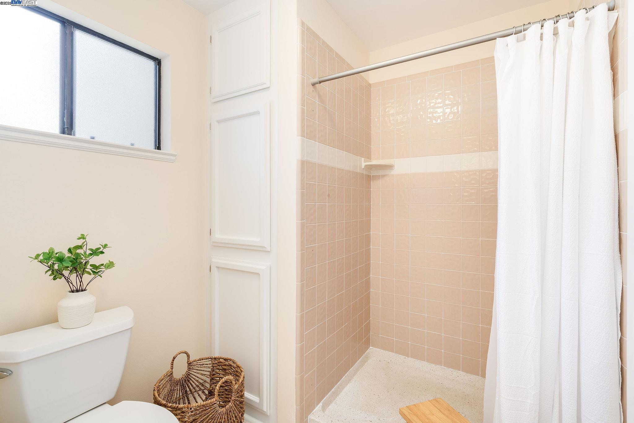 Detail Gallery Image 34 of 55 For 20 Donna Ln, Danville,  CA 94526 - 4 Beds | 2 Baths
