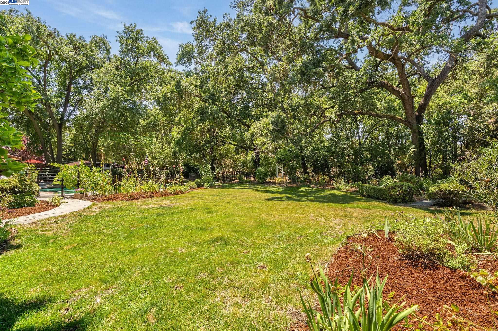 Detail Gallery Image 49 of 55 For 20 Donna Ln, Danville,  CA 94526 - 4 Beds | 2 Baths