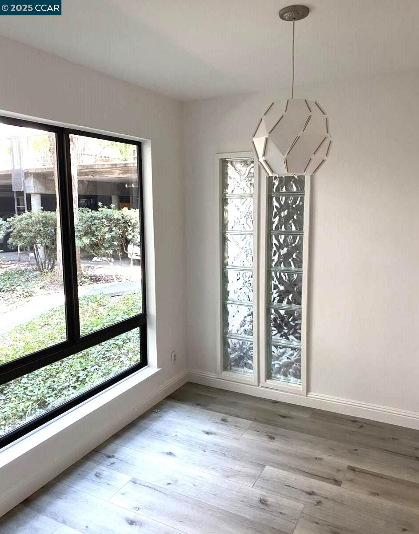 Photo #2: 41102417 Listing 